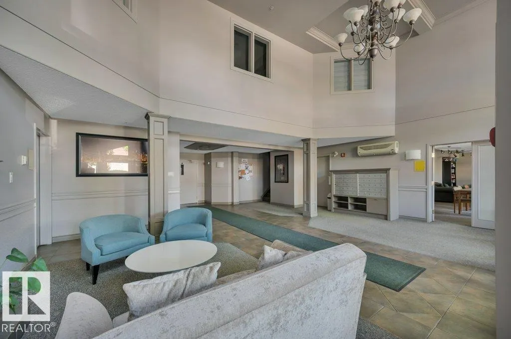 #305 7839 96 ST NW