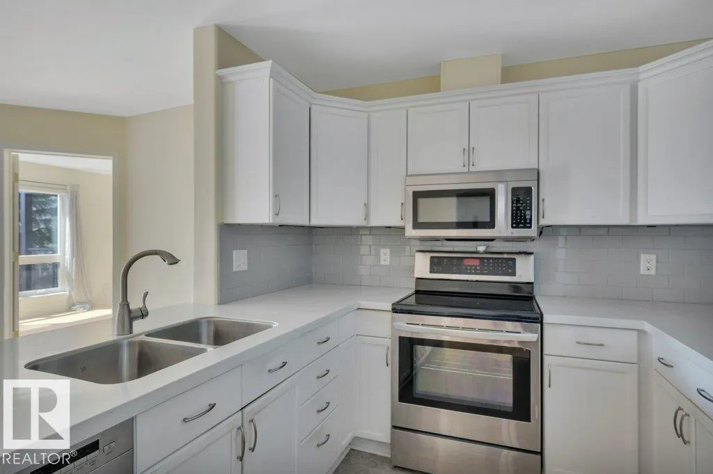 #305 7839 96 ST NW