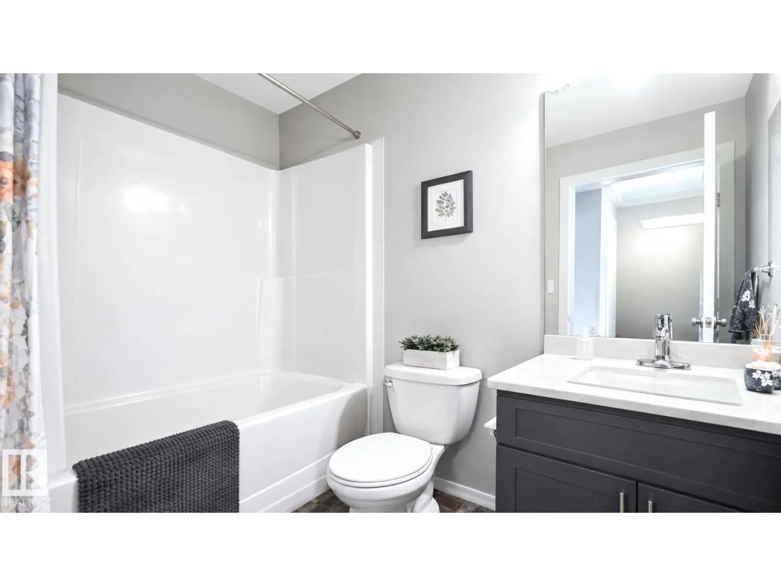 3040 CHECKNITA WY SW