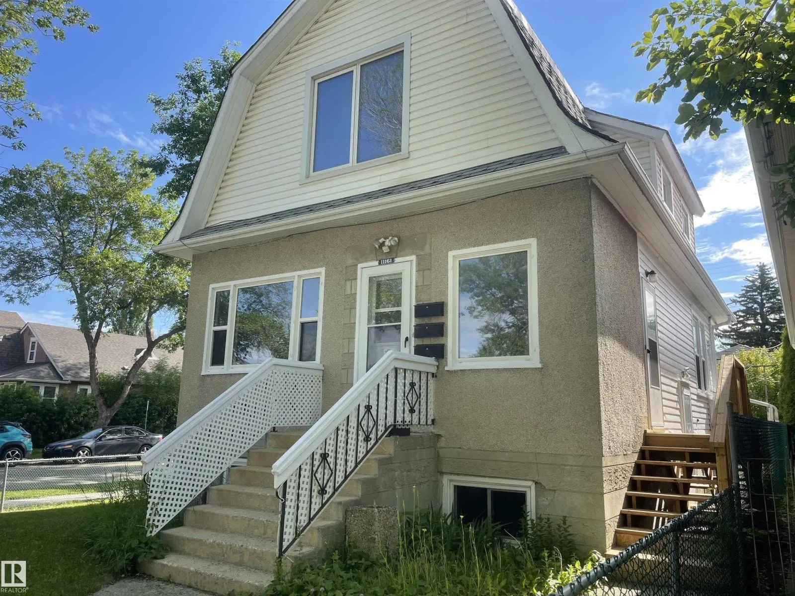 11161 96 ST NW