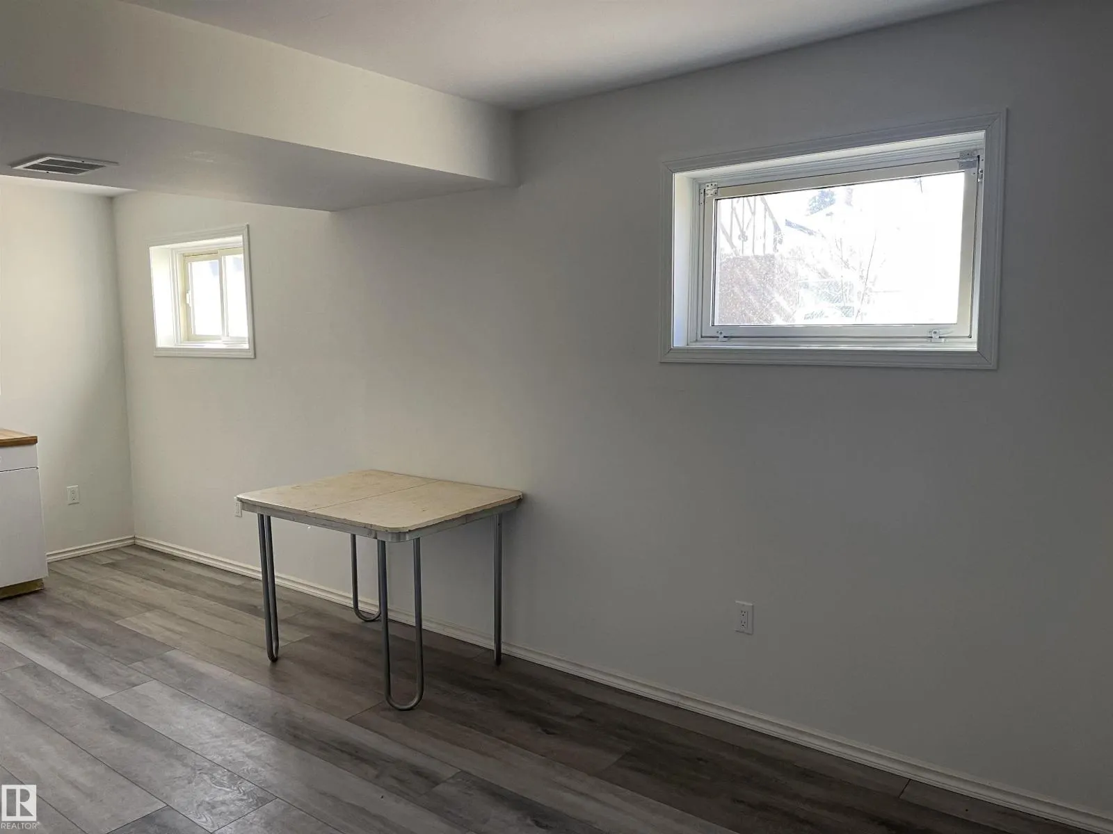 11161 96 ST NW