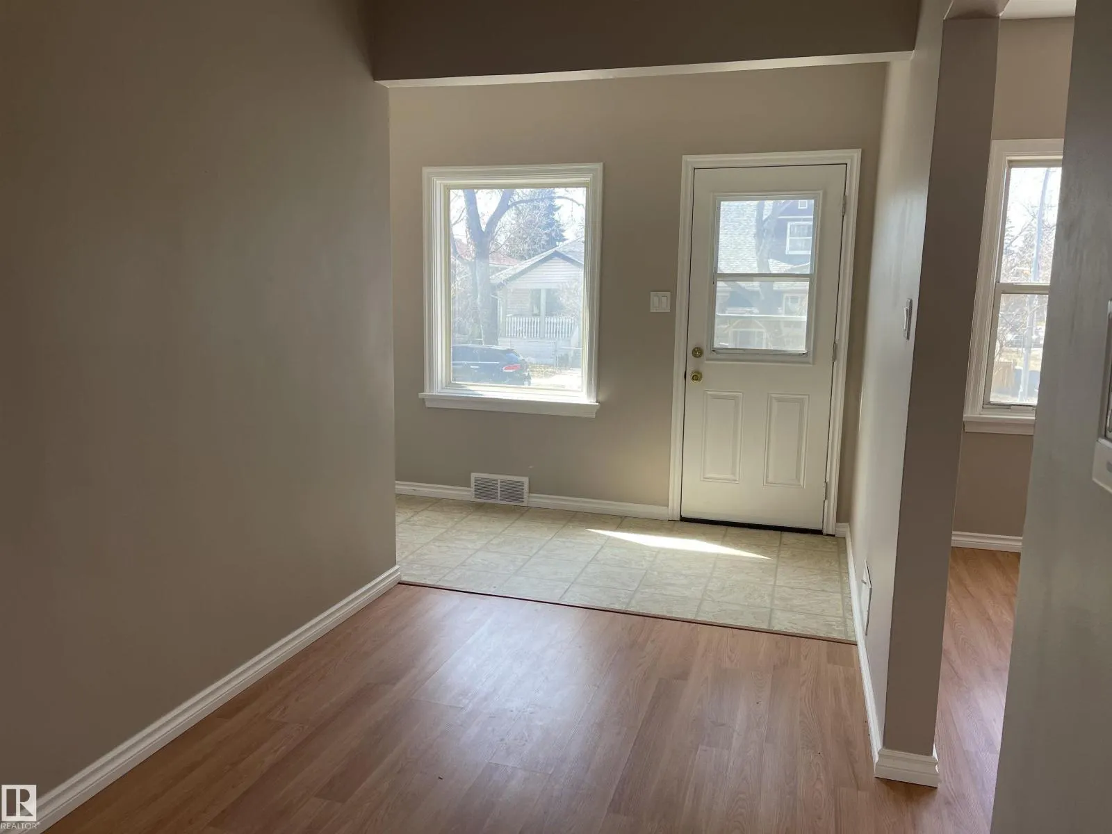 11161 96 ST NW