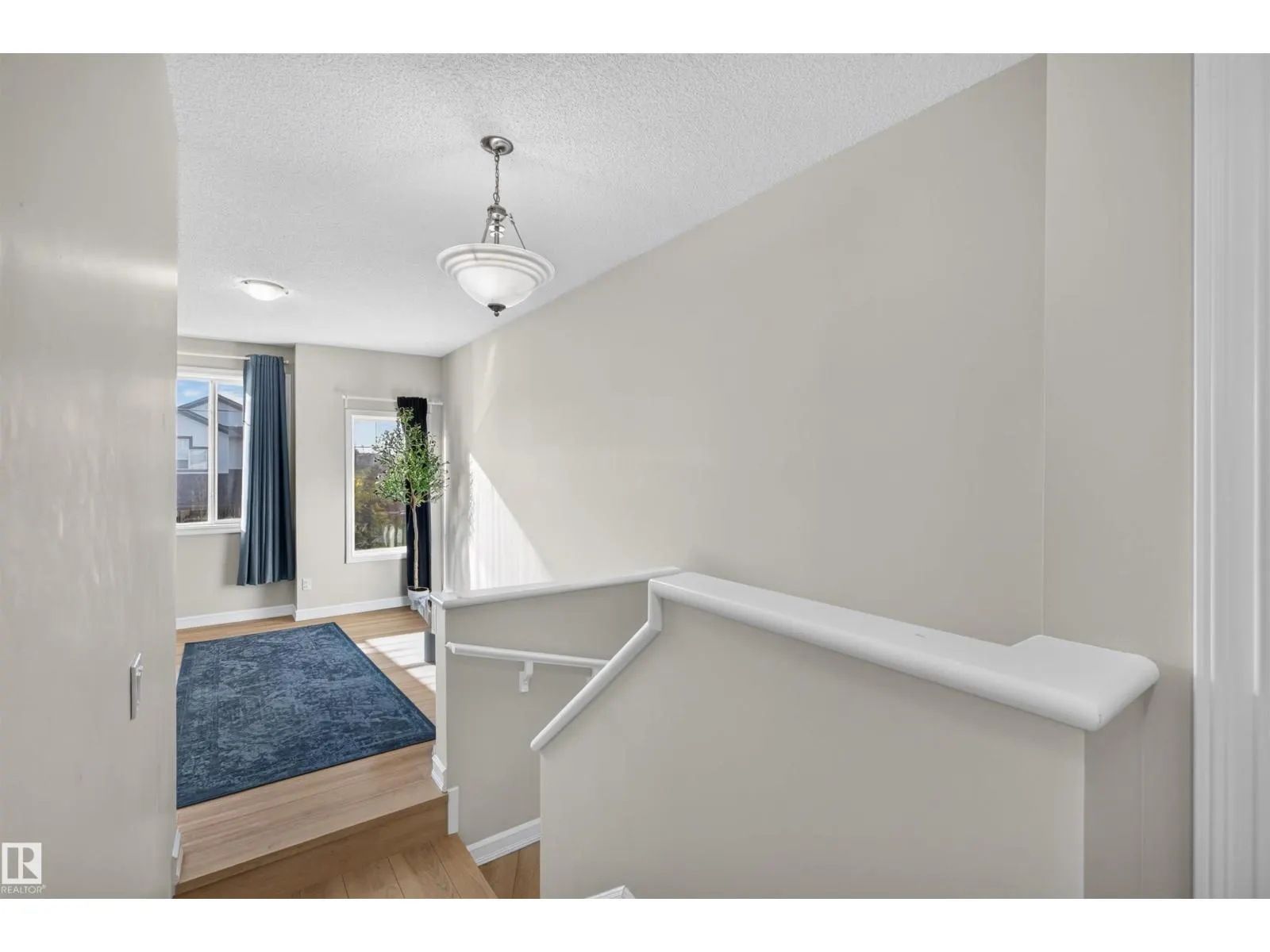 1304 BARNES CL SW