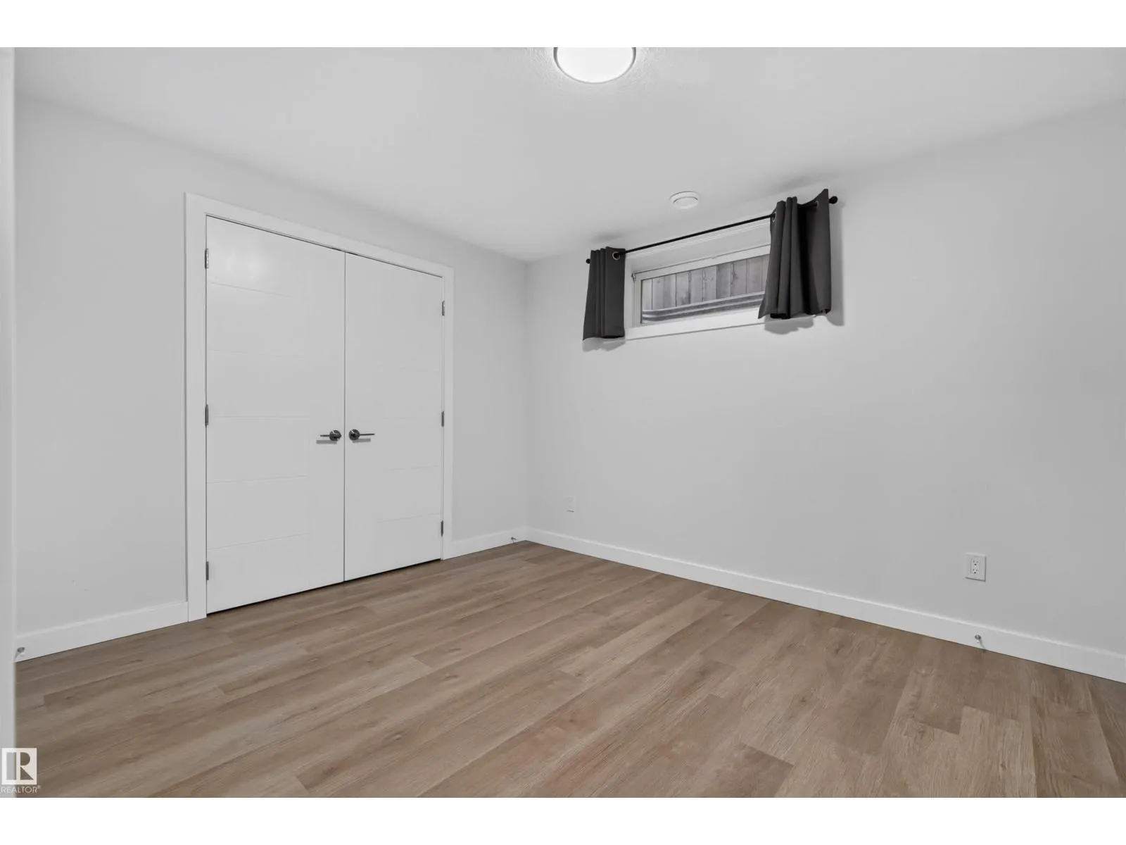 1304 BARNES CL SW