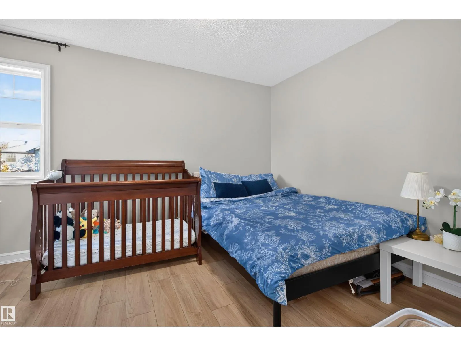 1304 BARNES CL SW
