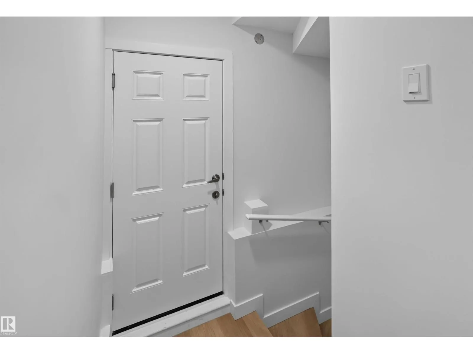 1304 BARNES CL SW