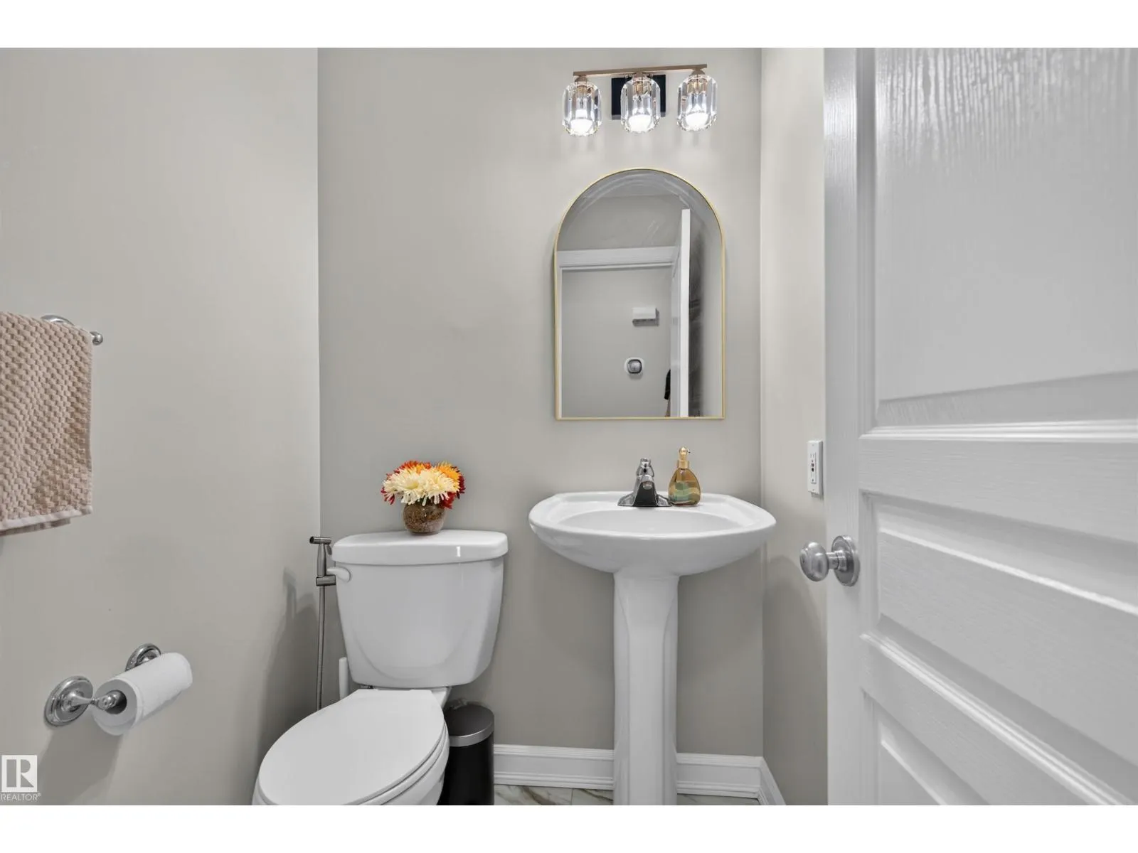 1304 BARNES CL SW