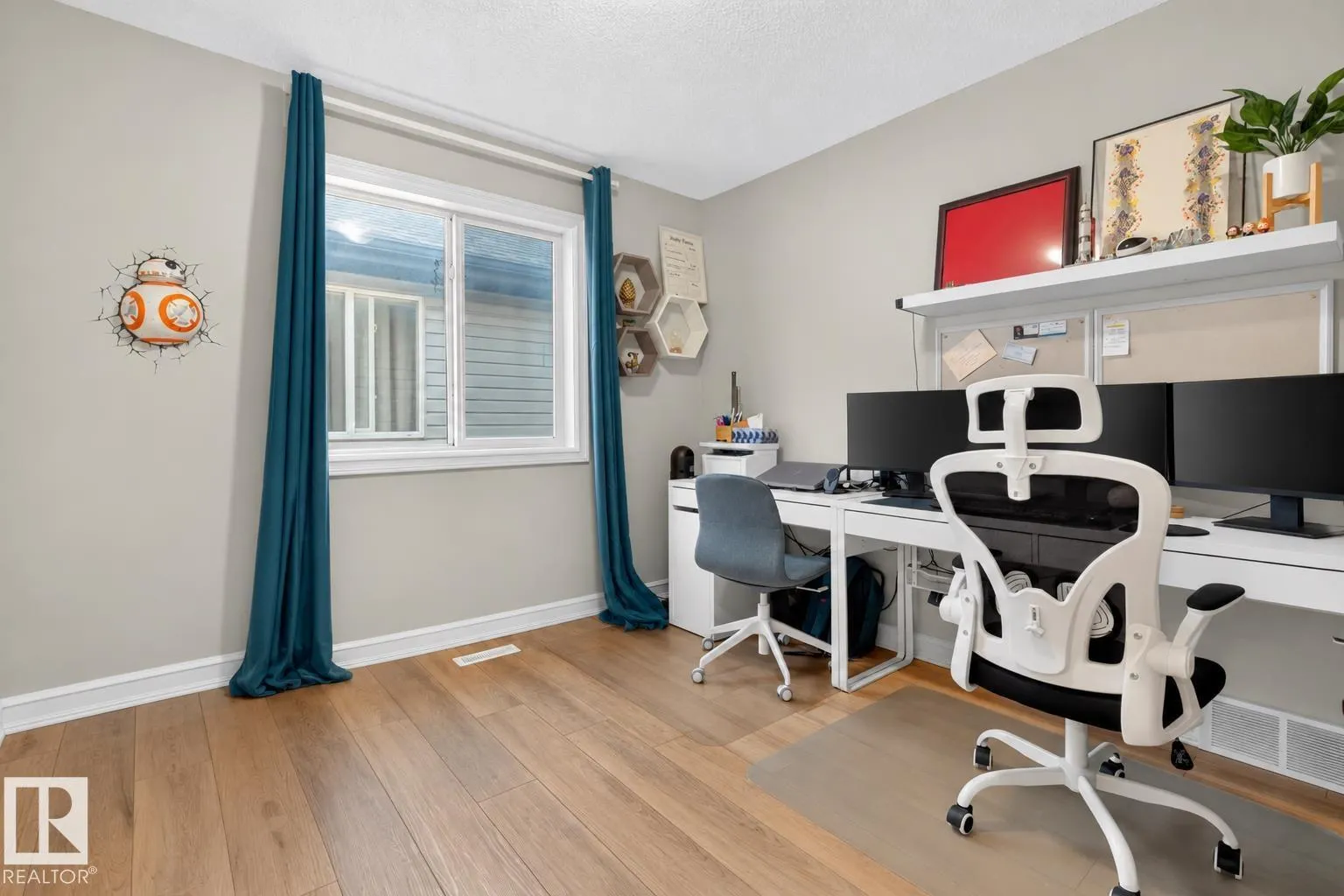 1304 BARNES CL SW