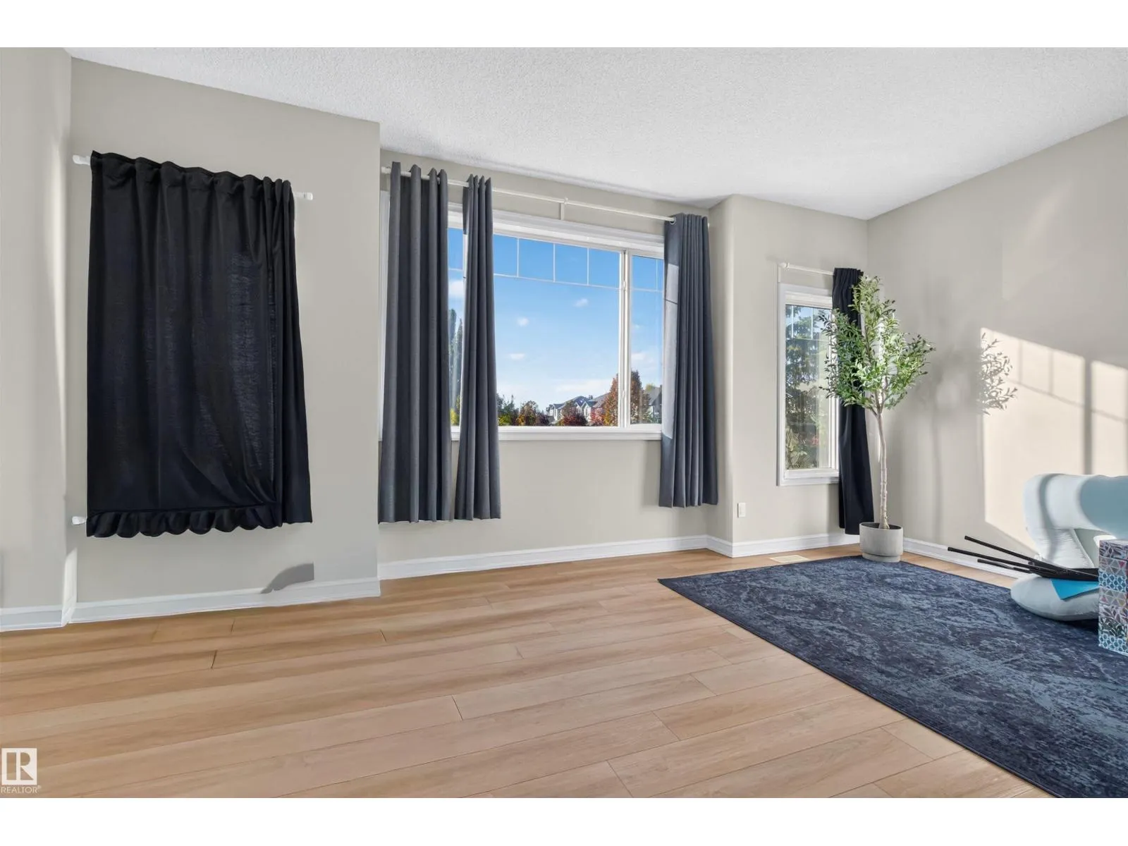 1304 BARNES CL SW