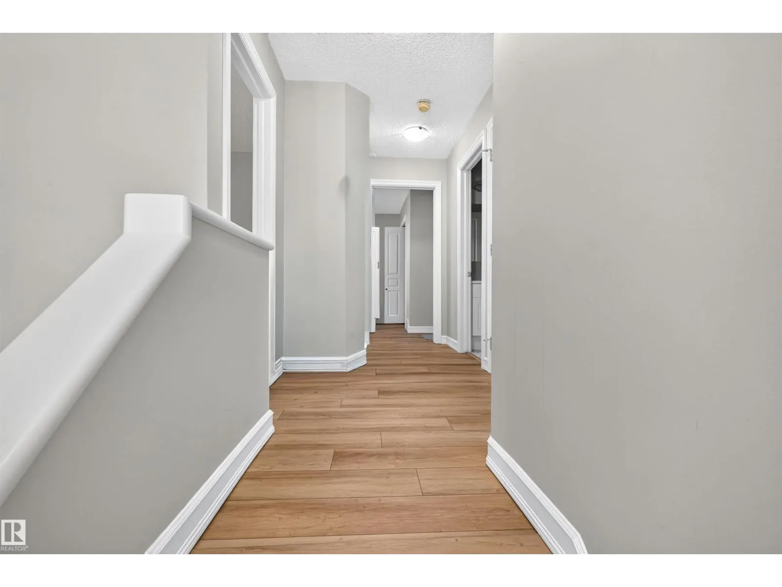 1304 BARNES CL SW