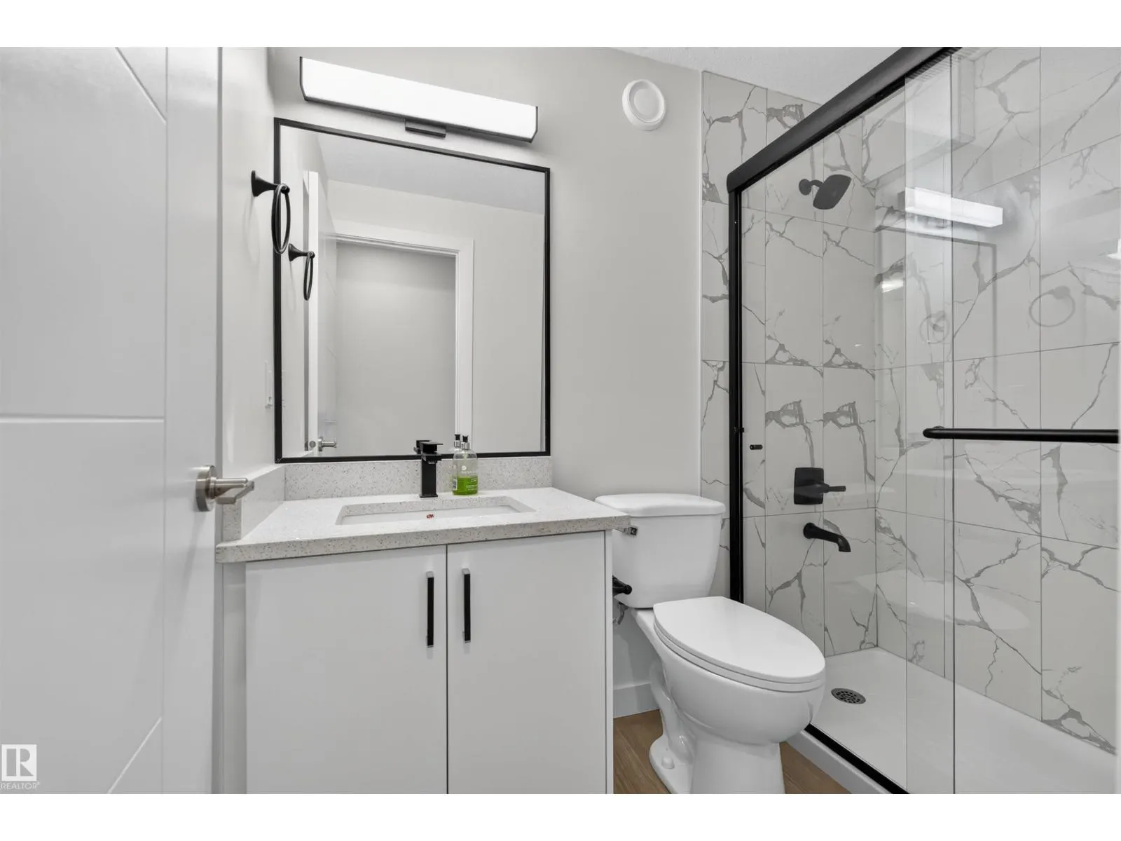 1304 BARNES CL SW