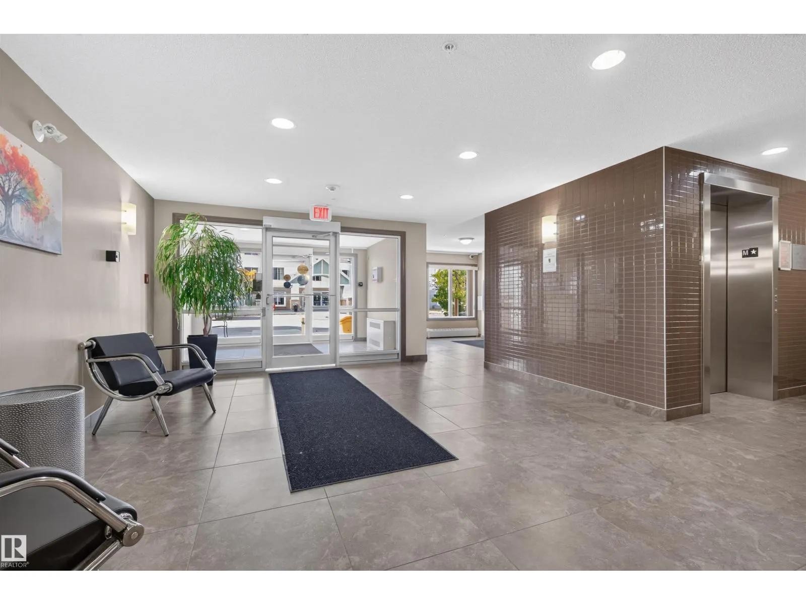 #116 2204 44 AV NW