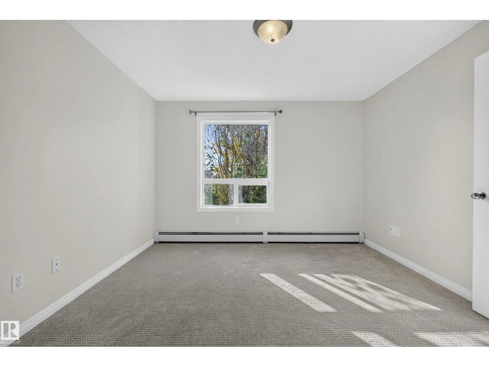 #2212 320 CLAREVIEW STATION DR NW