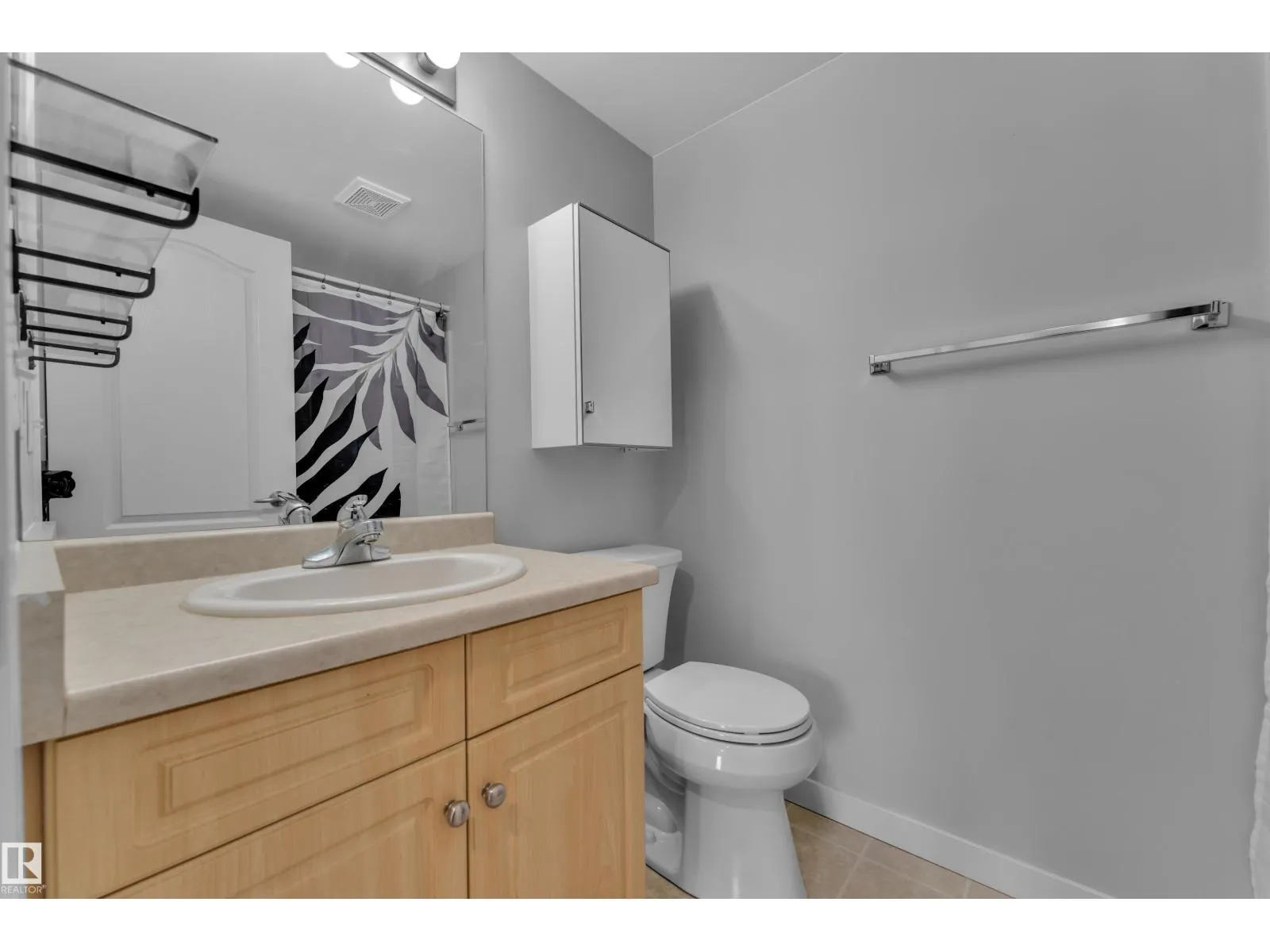 #306 905 BLACKLOCK WY SW