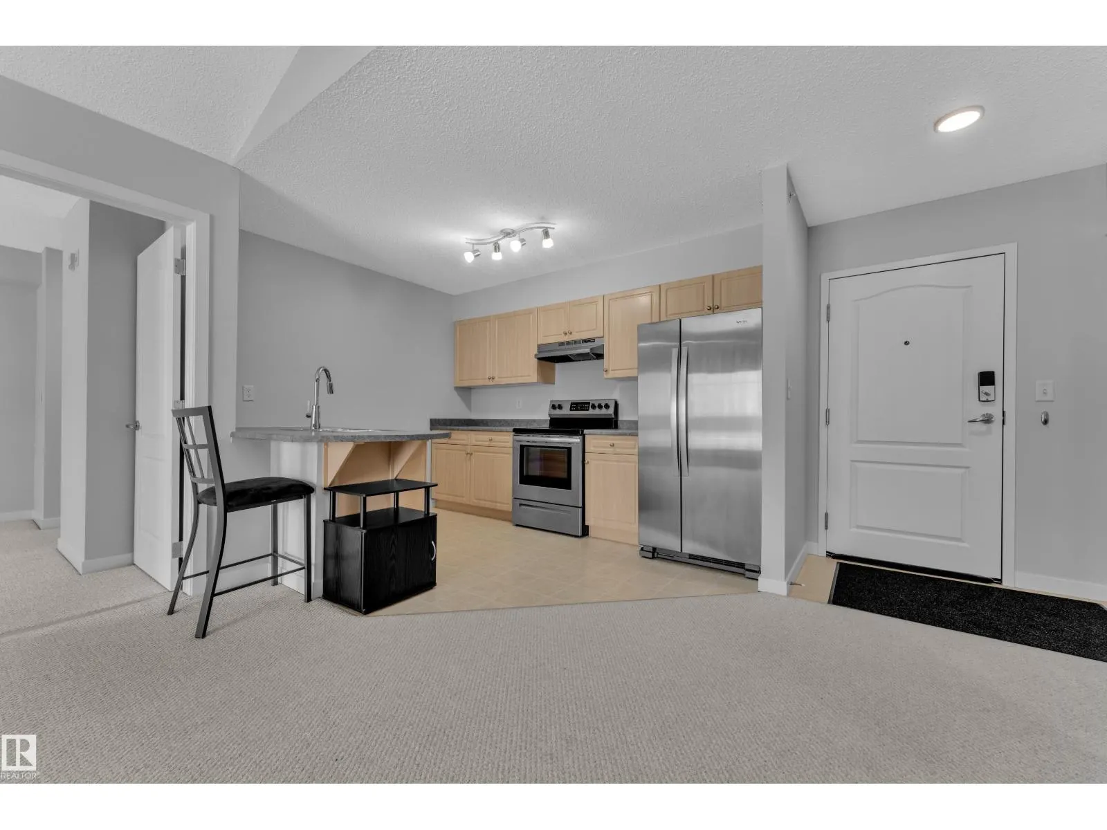 #306 905 BLACKLOCK WY SW