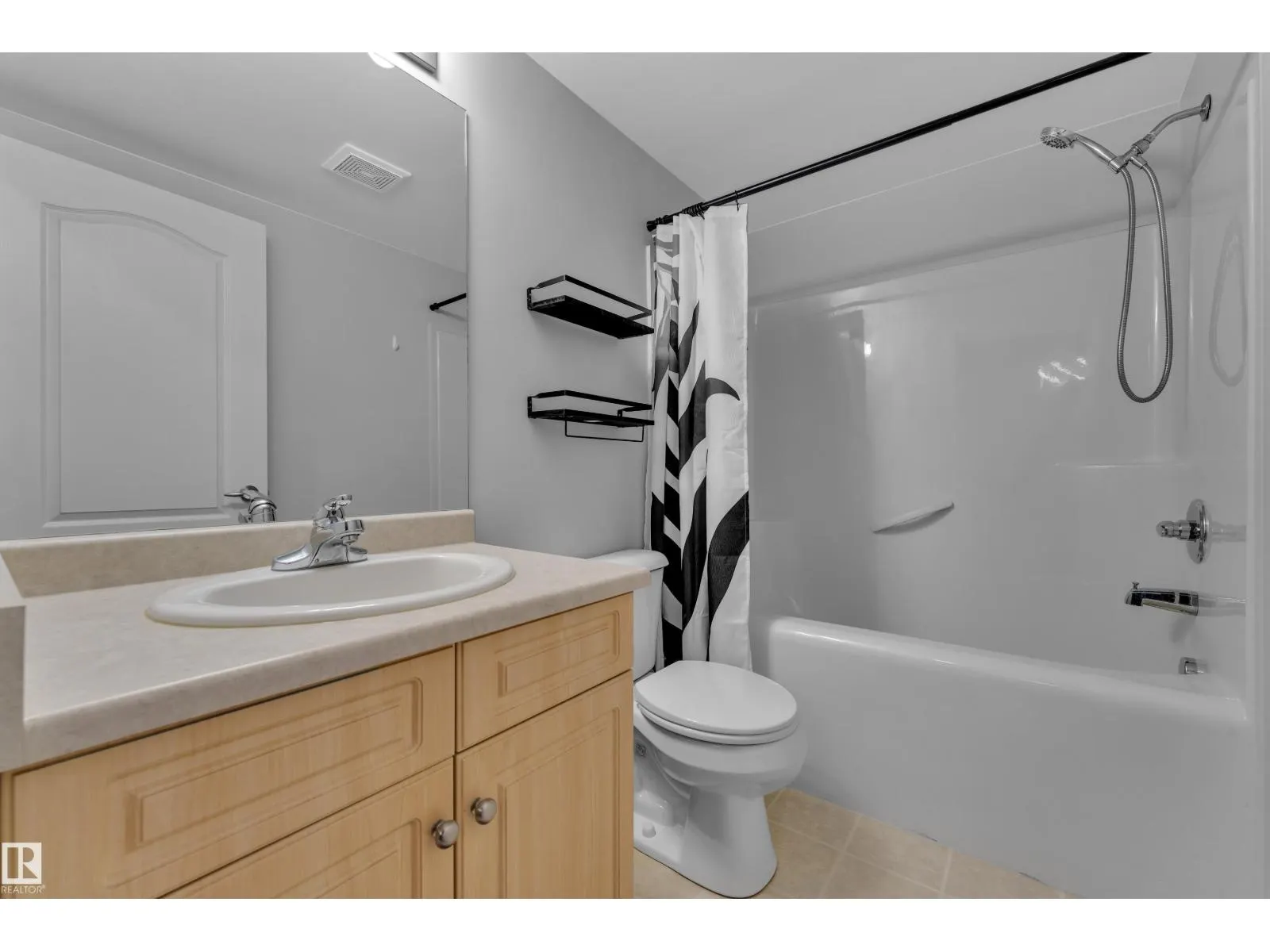 #306 905 BLACKLOCK WY SW