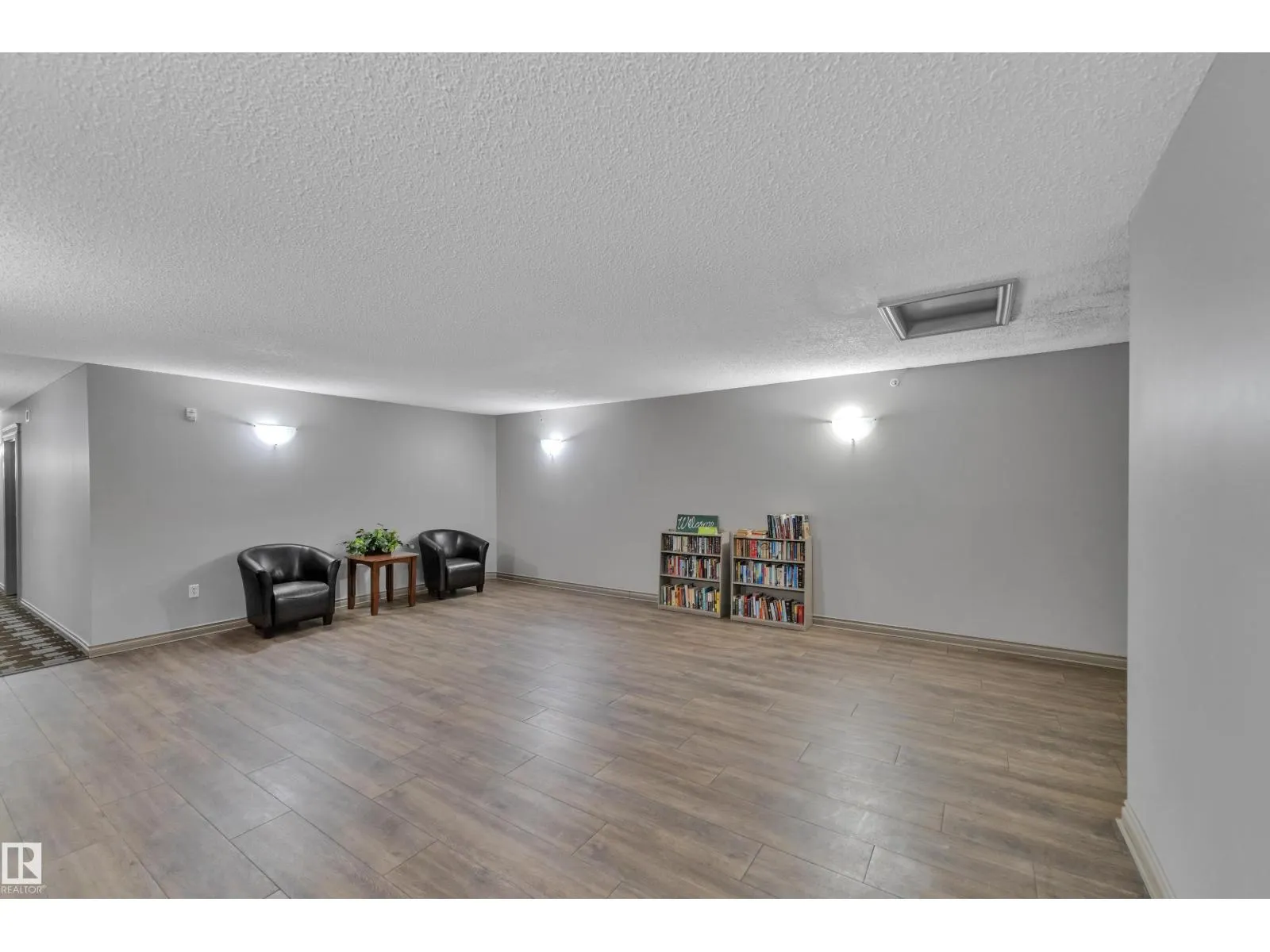 #306 905 BLACKLOCK WY SW