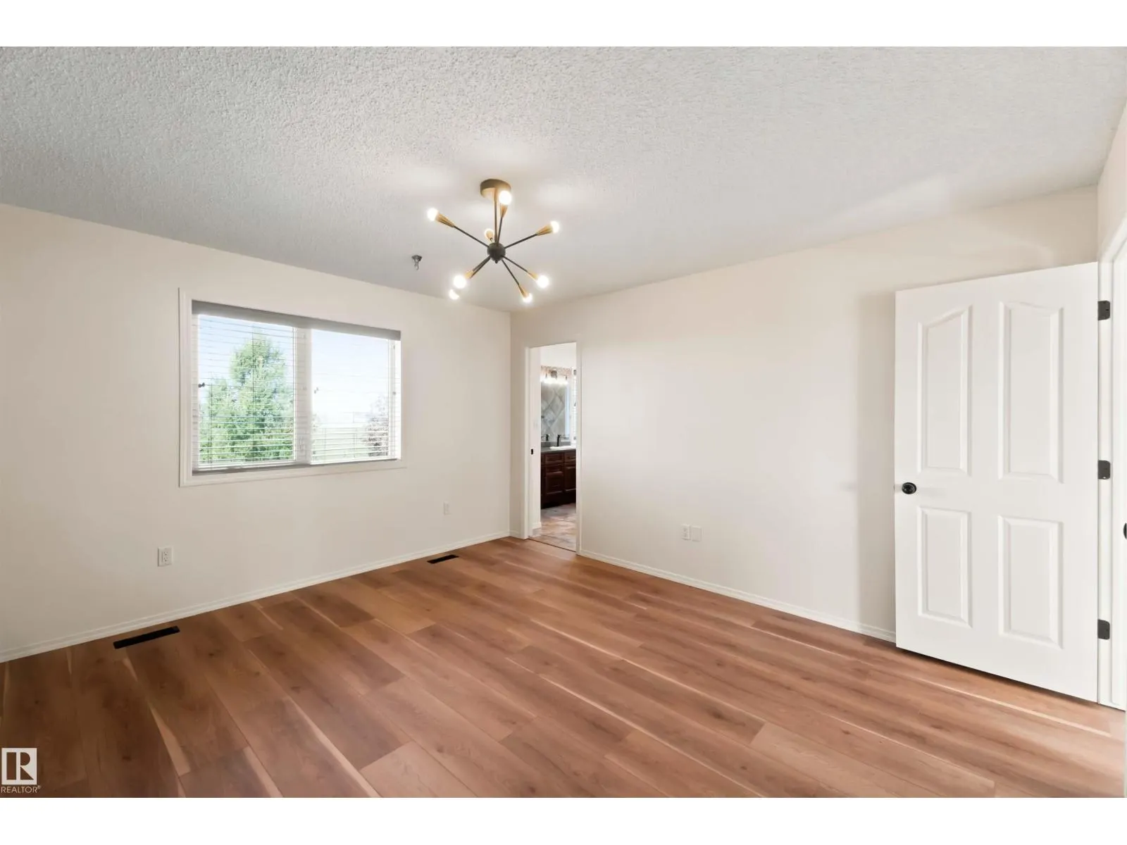 34 NORRIS CR