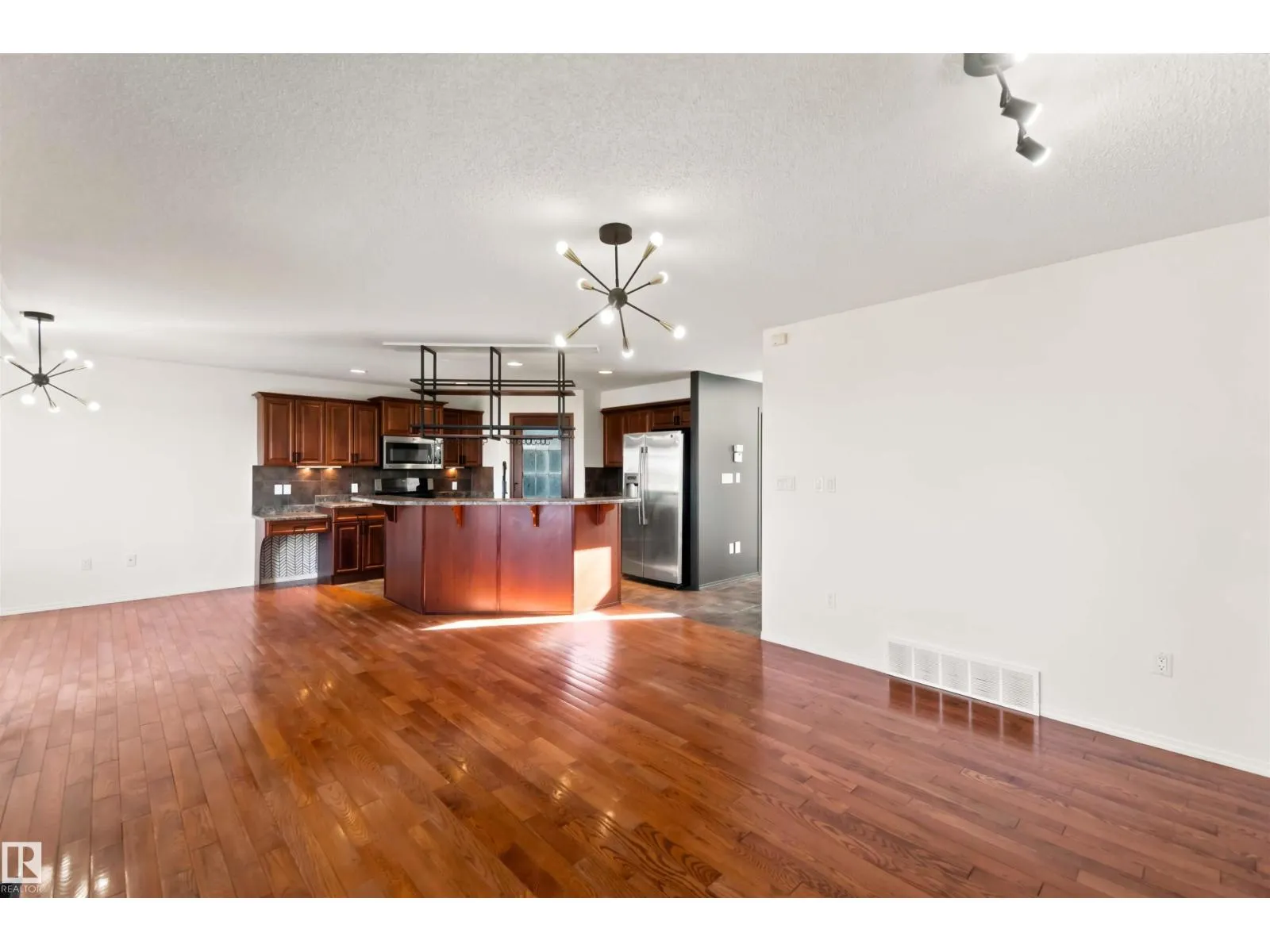 34 NORRIS CR