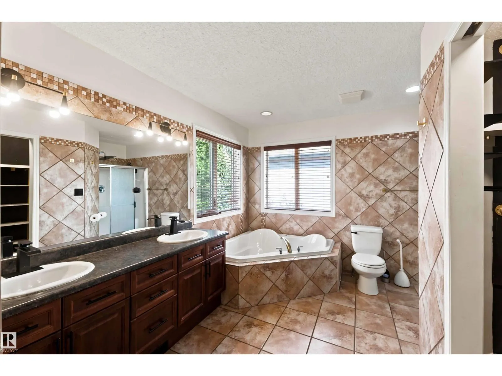 34 NORRIS CR