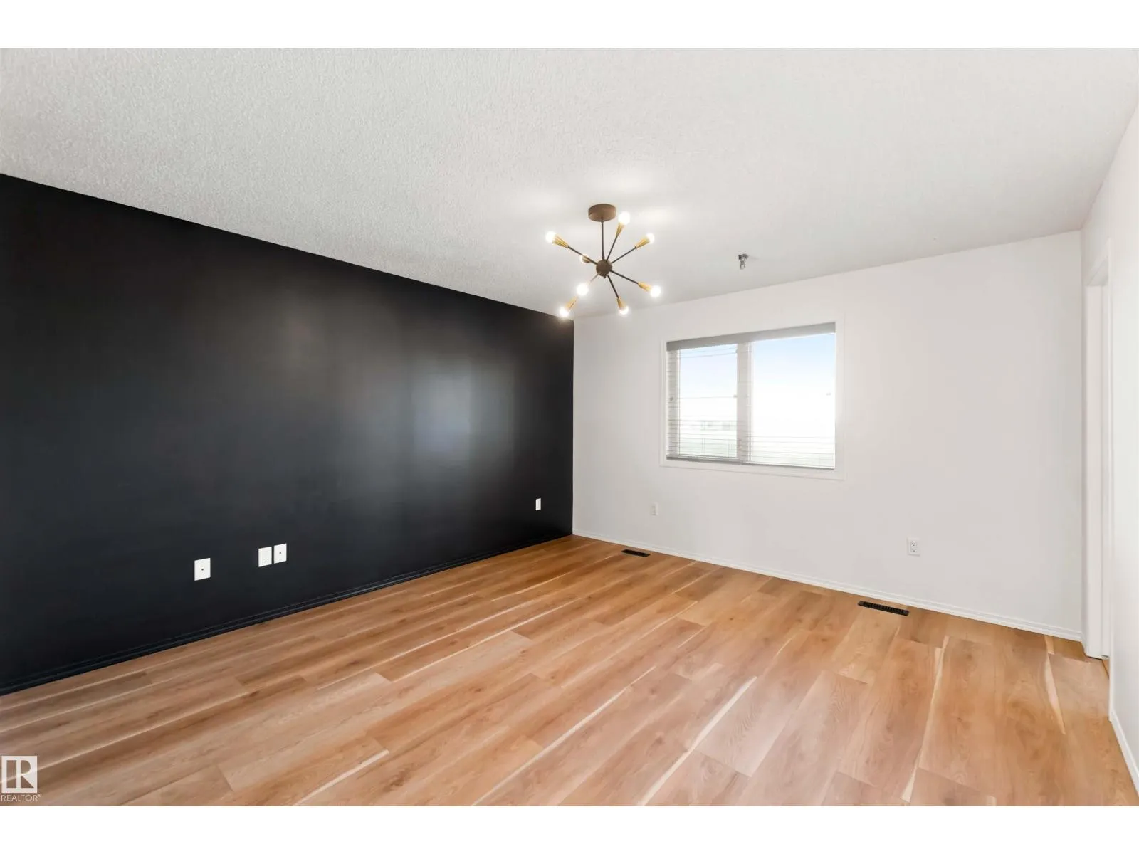 34 NORRIS CR