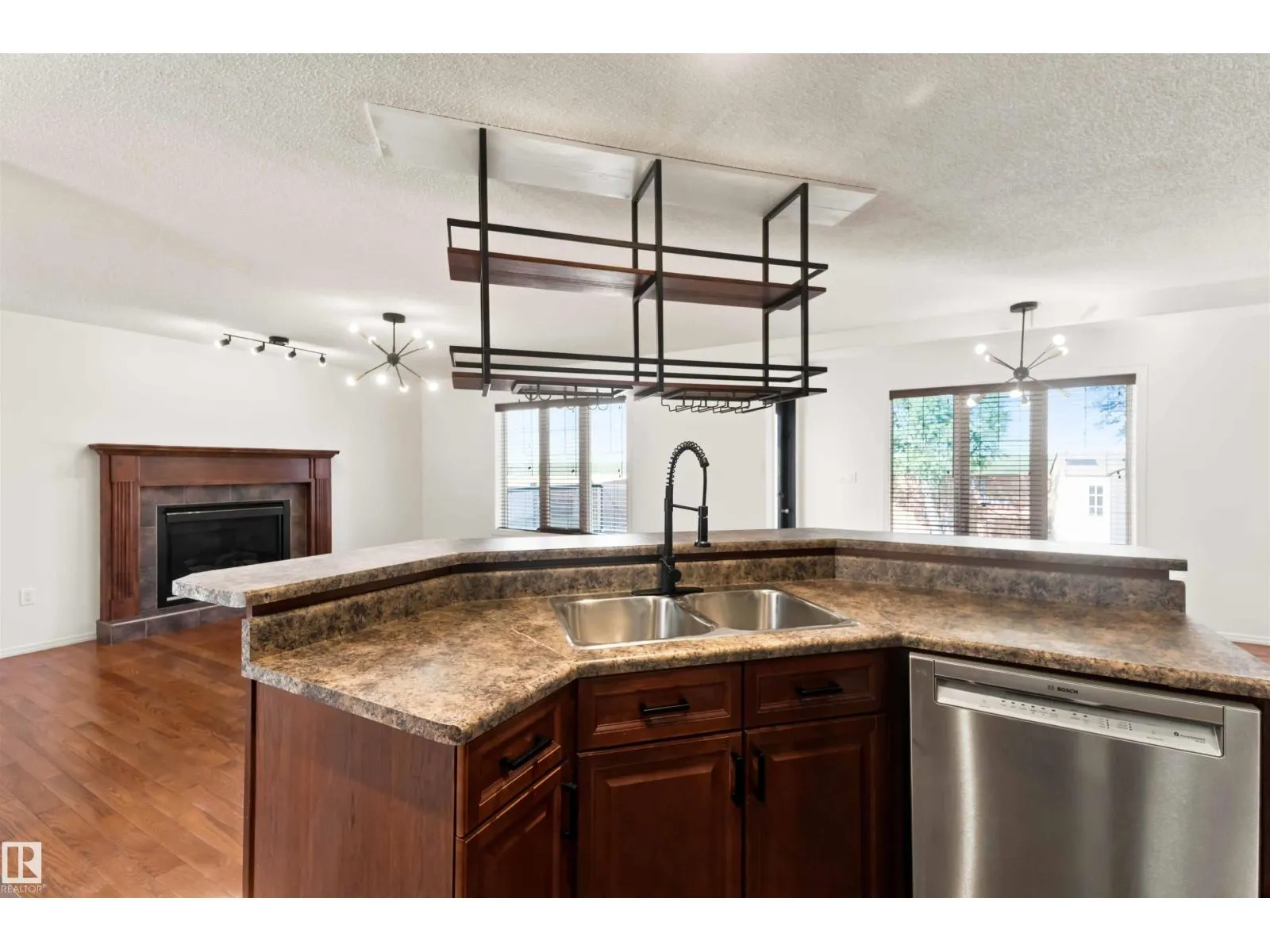 34 NORRIS CR