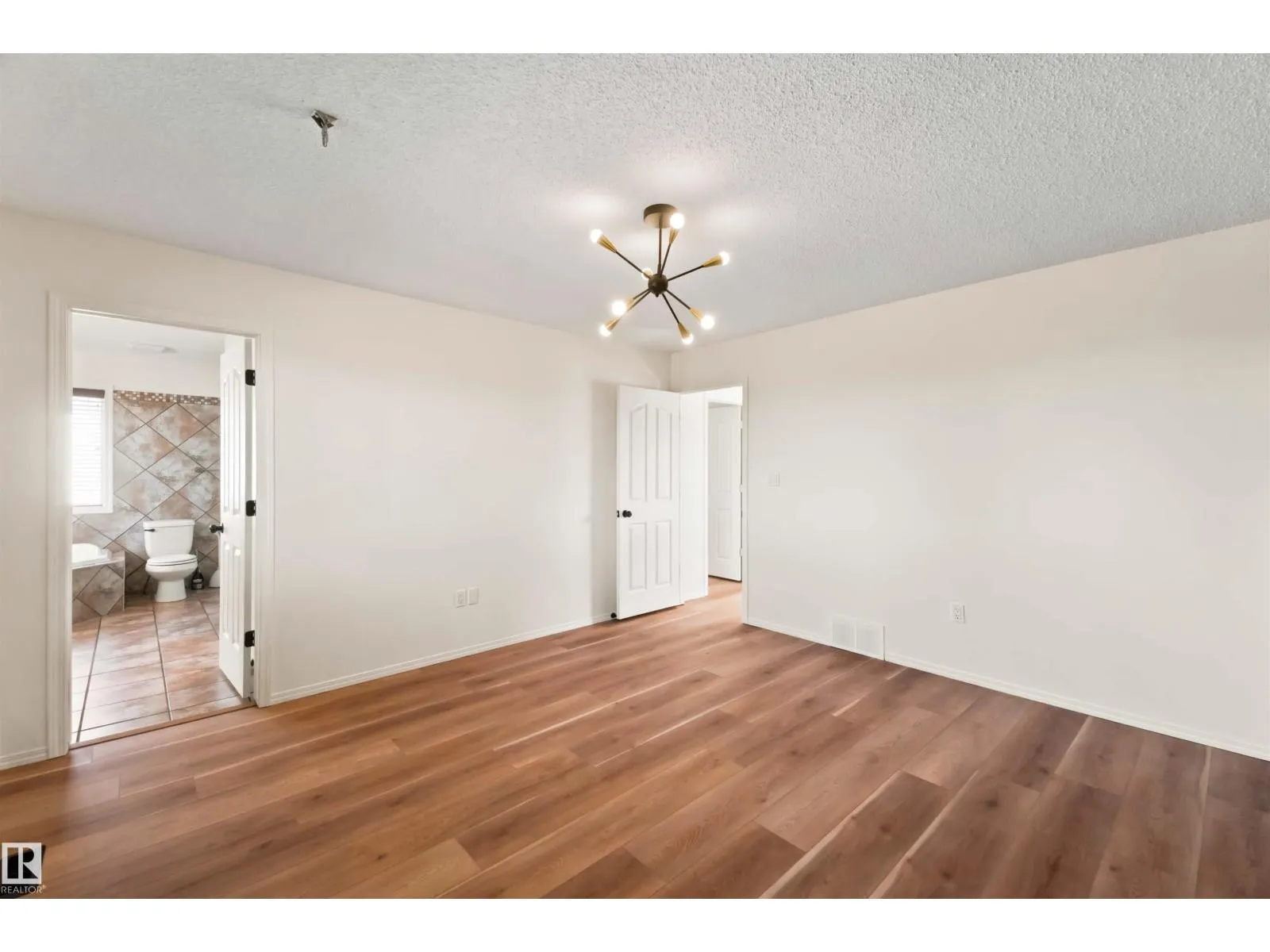 34 NORRIS CR