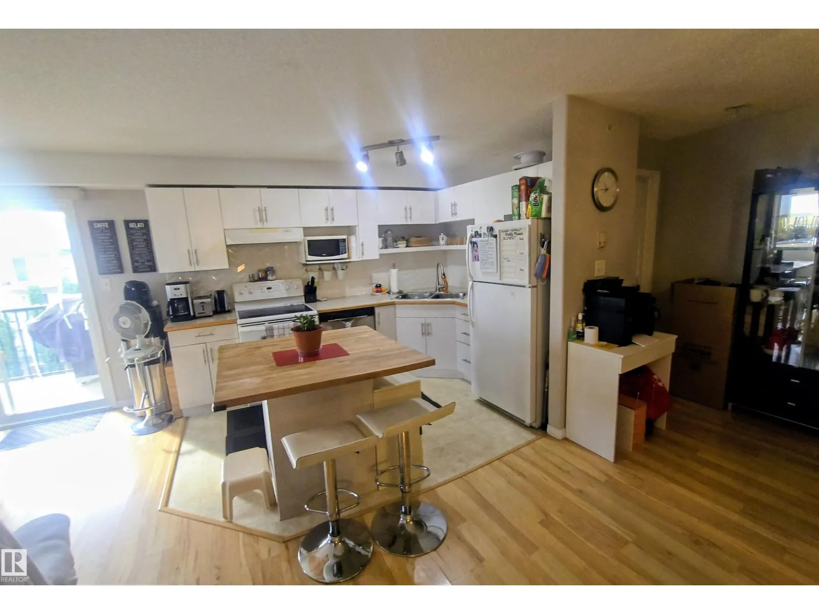 #502 11325 83 ST NW