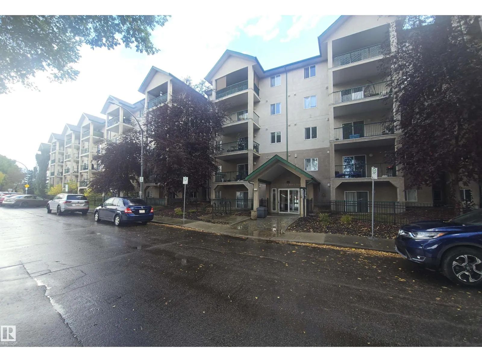 #502 11325 83 ST NW