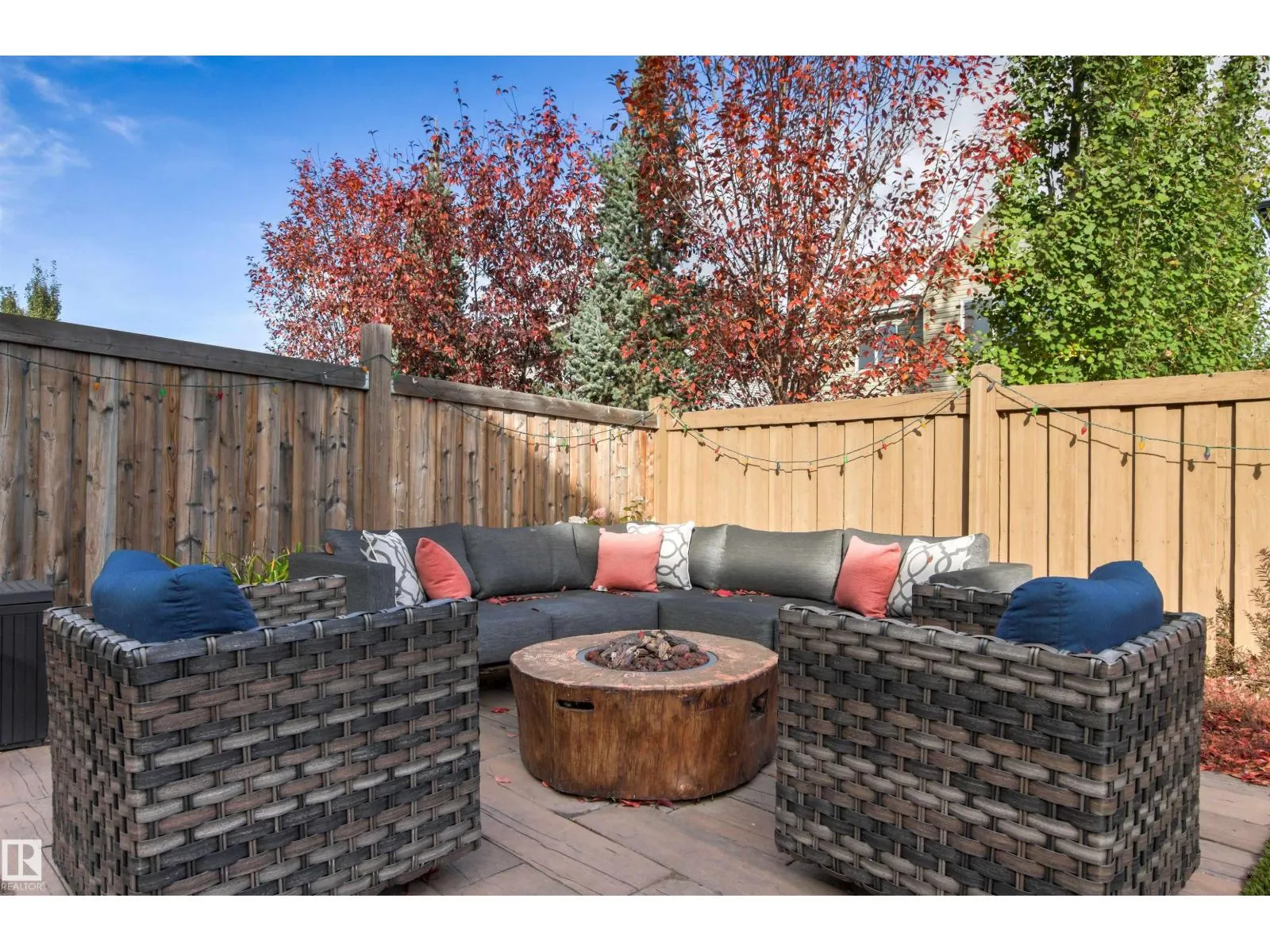 6124 175 AV NW