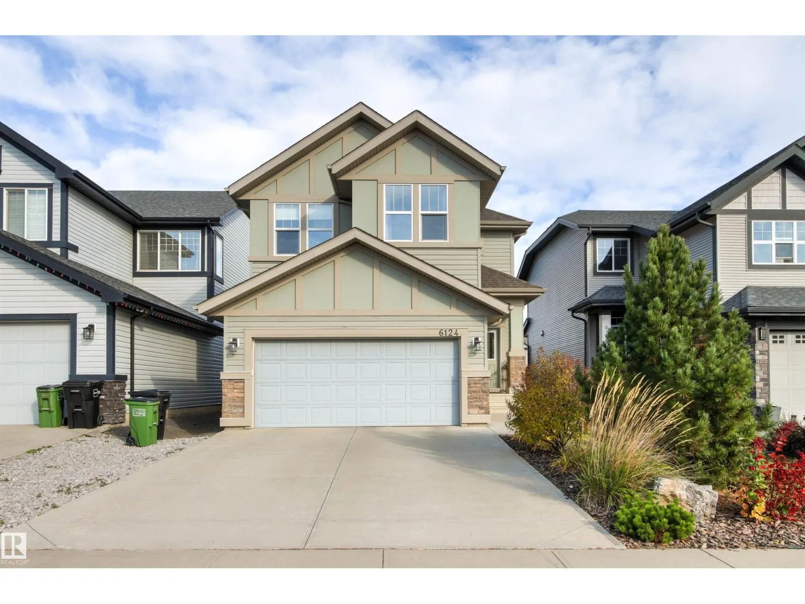 6124 175 AV NW