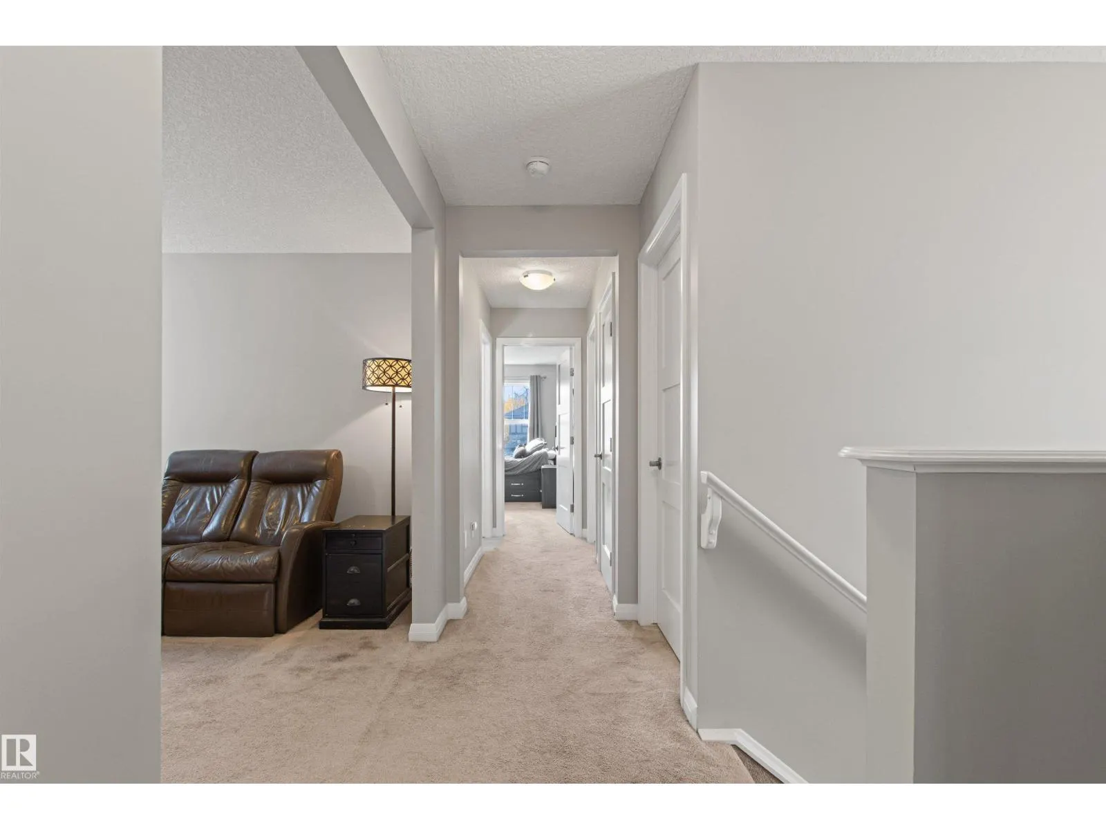 6124 175 AV NW