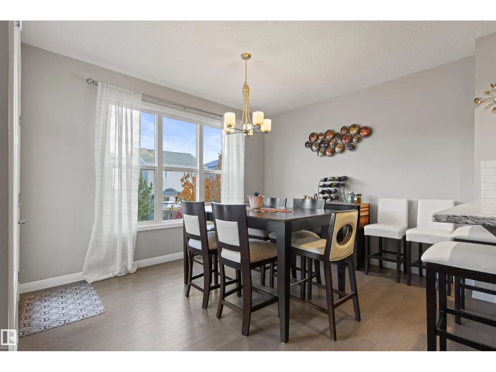 6124 175 AV NW