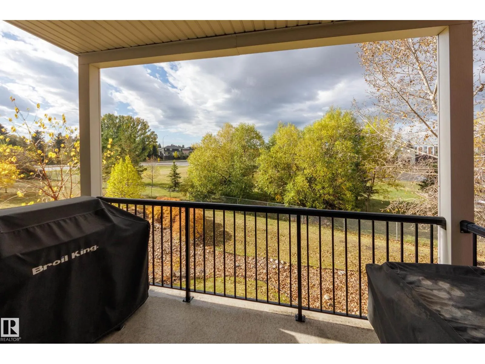 #210 271 CHARLOTTE WY