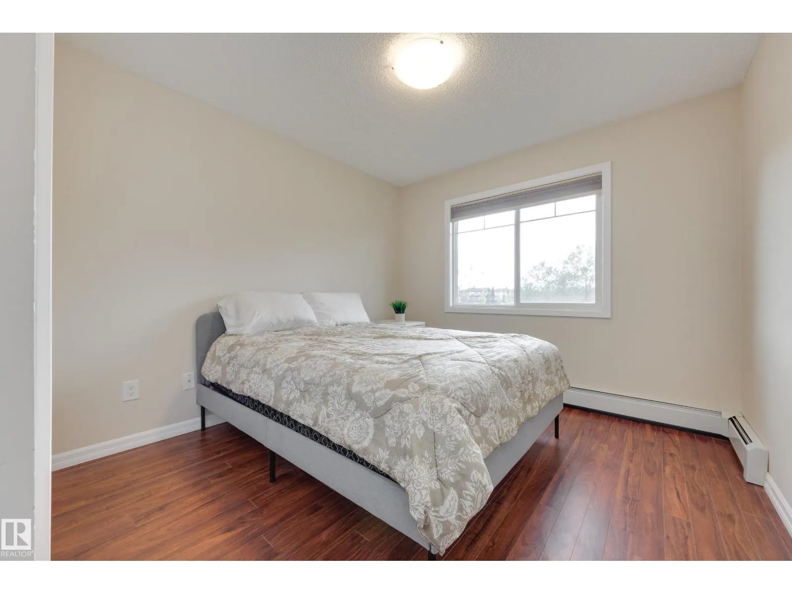 #210 271 CHARLOTTE WY