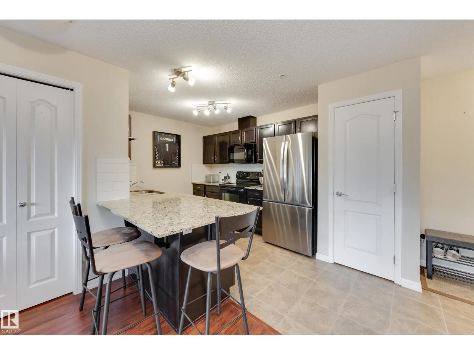 #210 271 CHARLOTTE WY