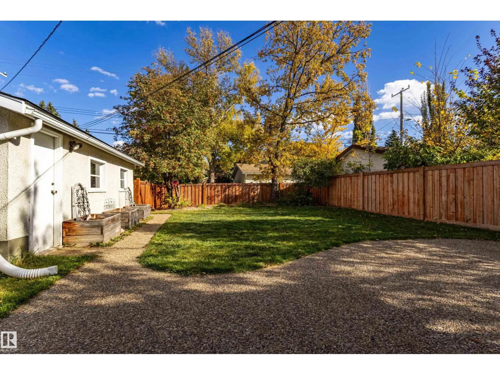 4107 122 ST NW