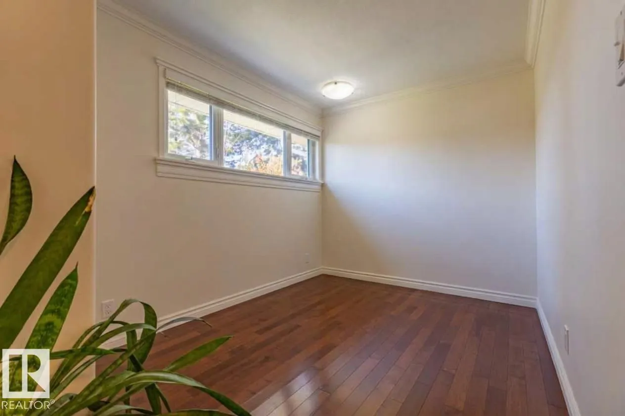 4107 122 ST NW