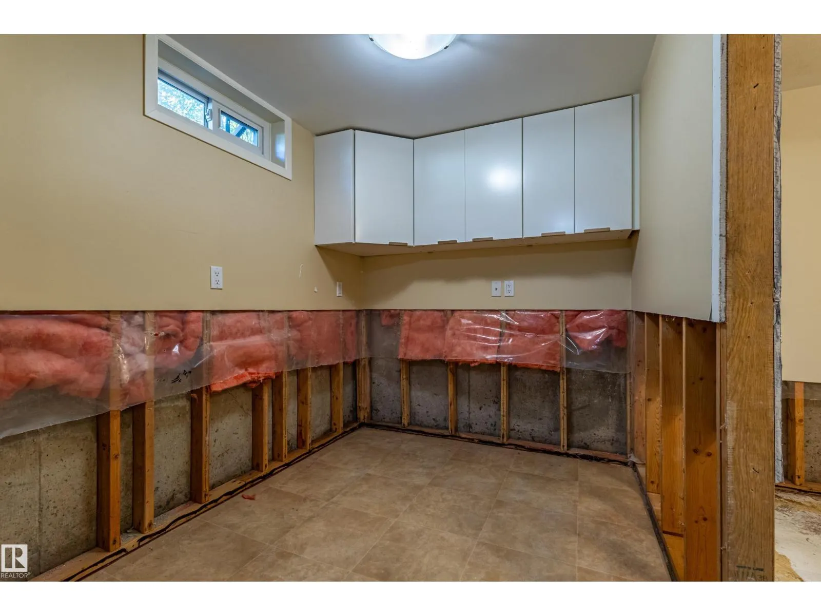 4107 122 ST NW