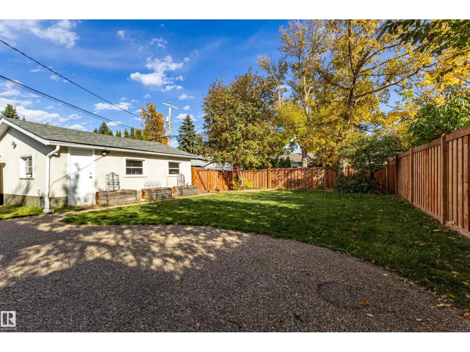 4107 122 ST NW