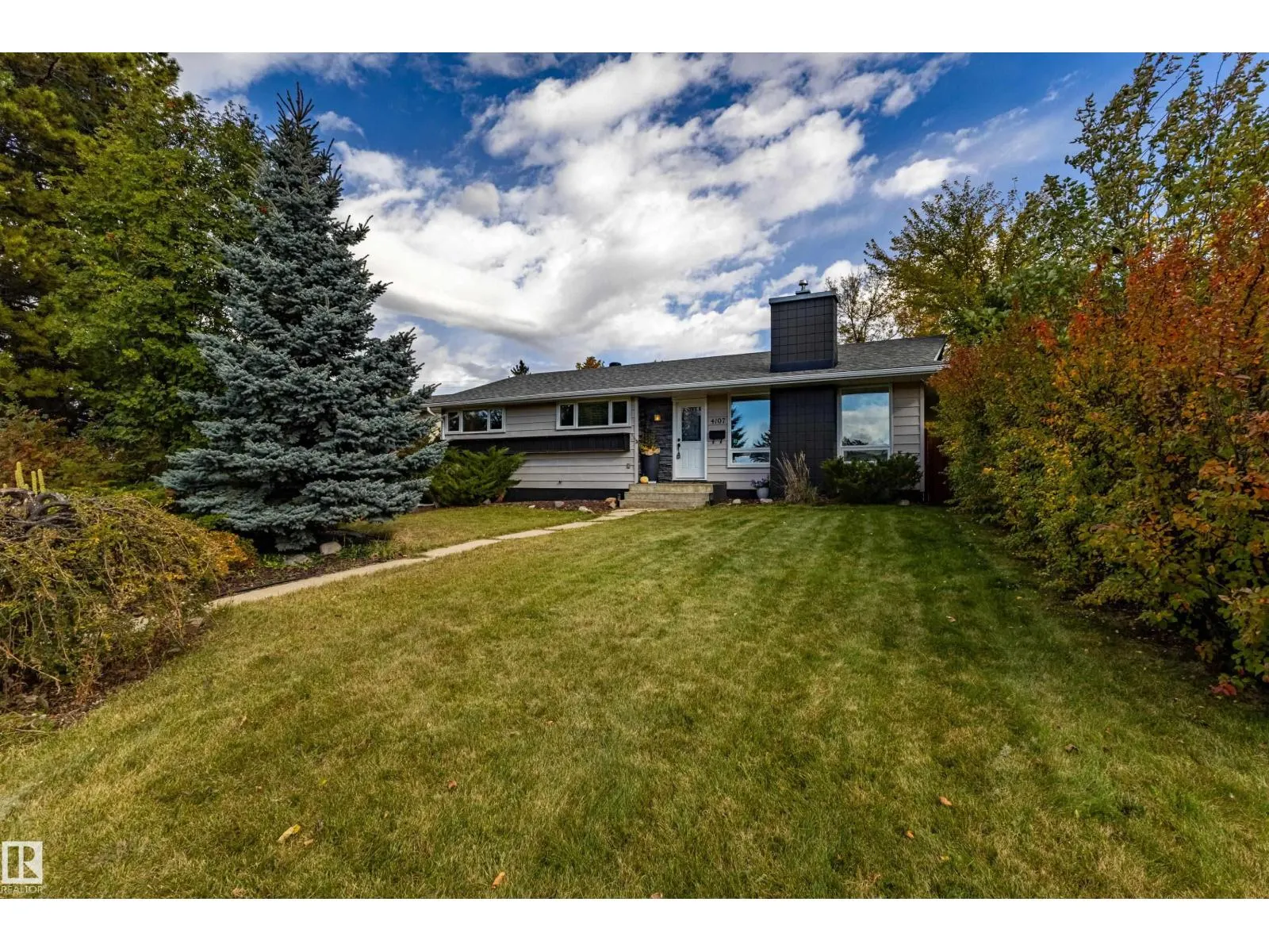 4107 122 ST NW