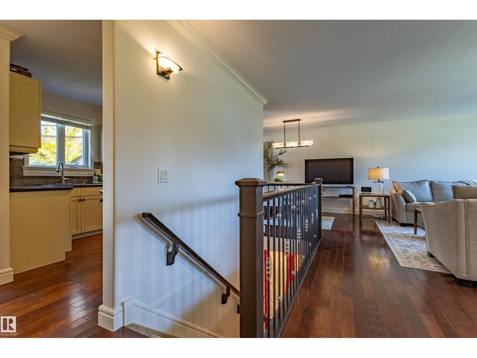 4107 122 ST NW