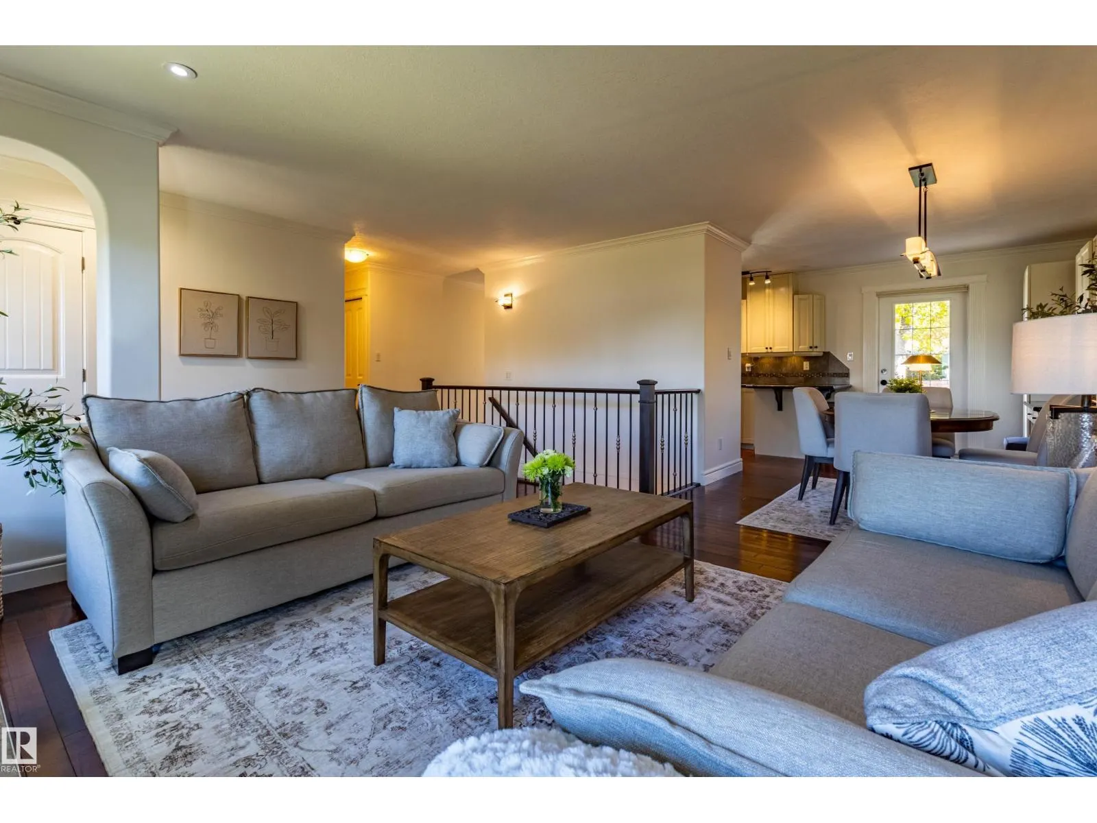 4107 122 ST NW