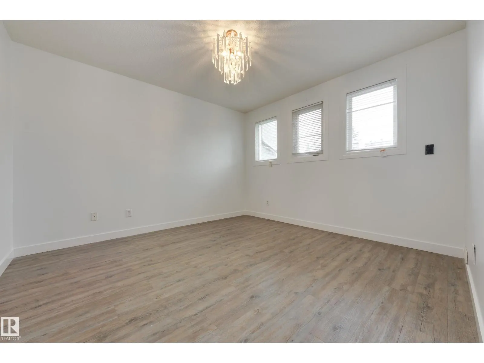 6451 180 ST NW
