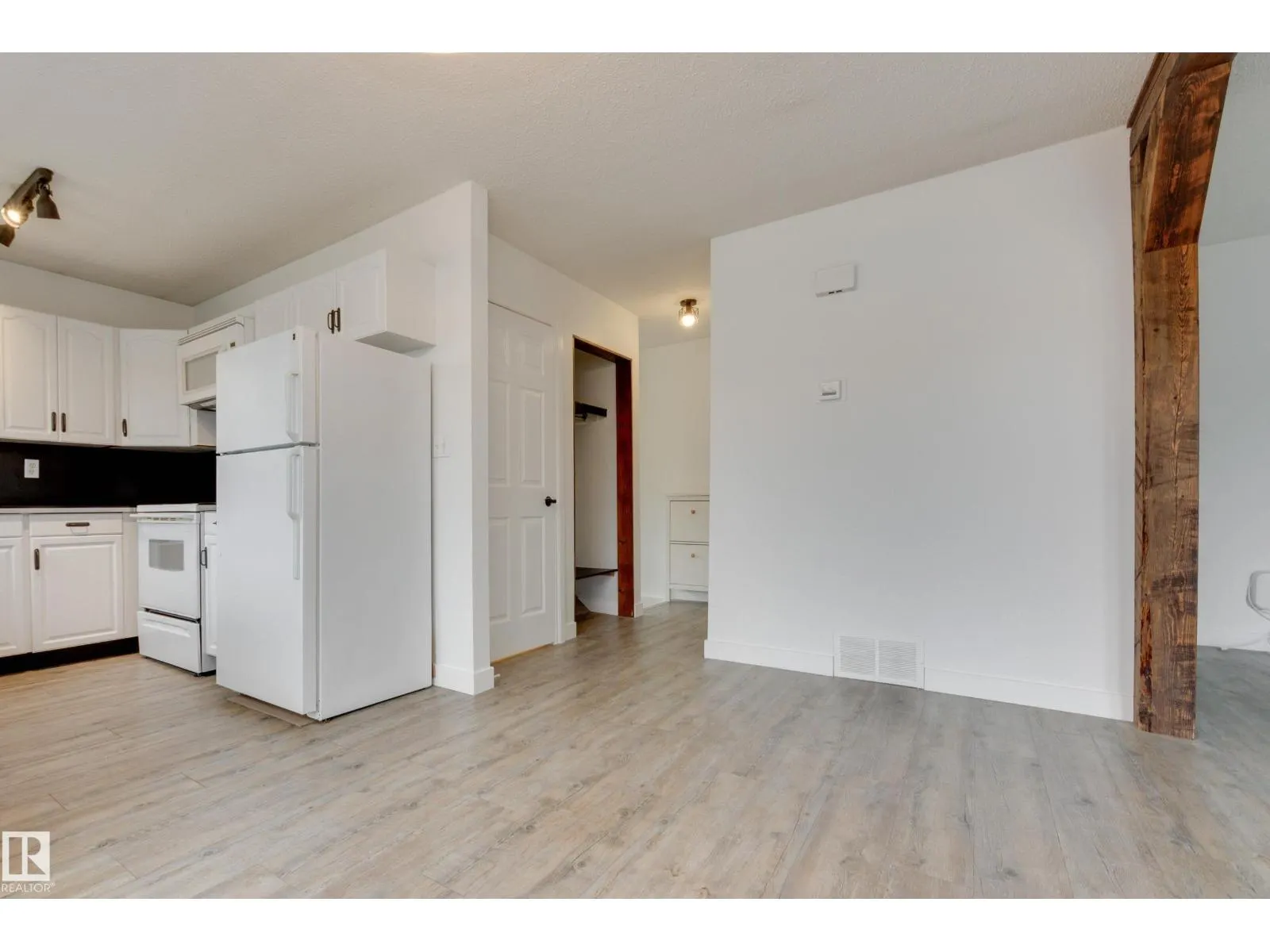 6451 180 ST NW