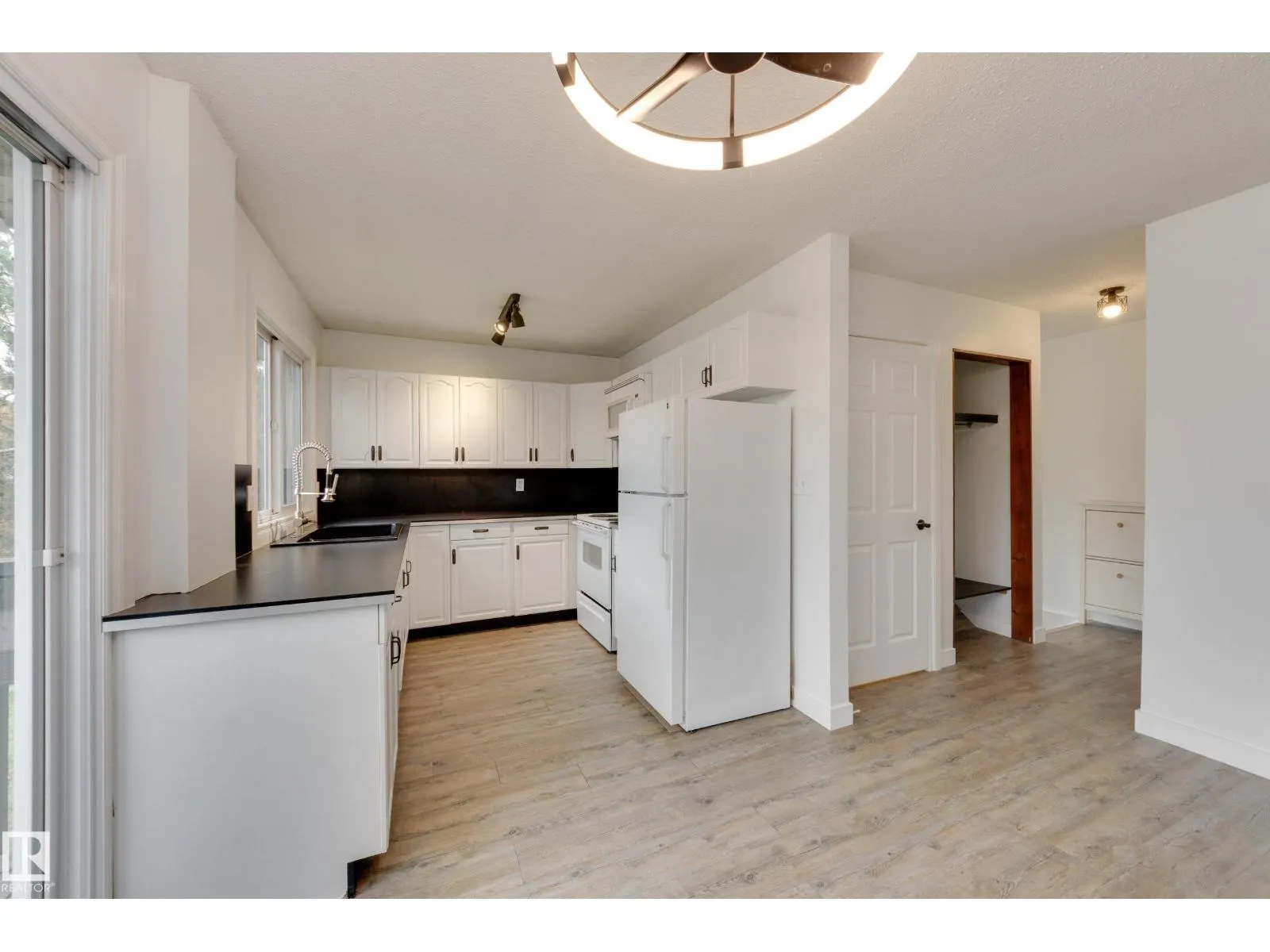 6451 180 ST NW