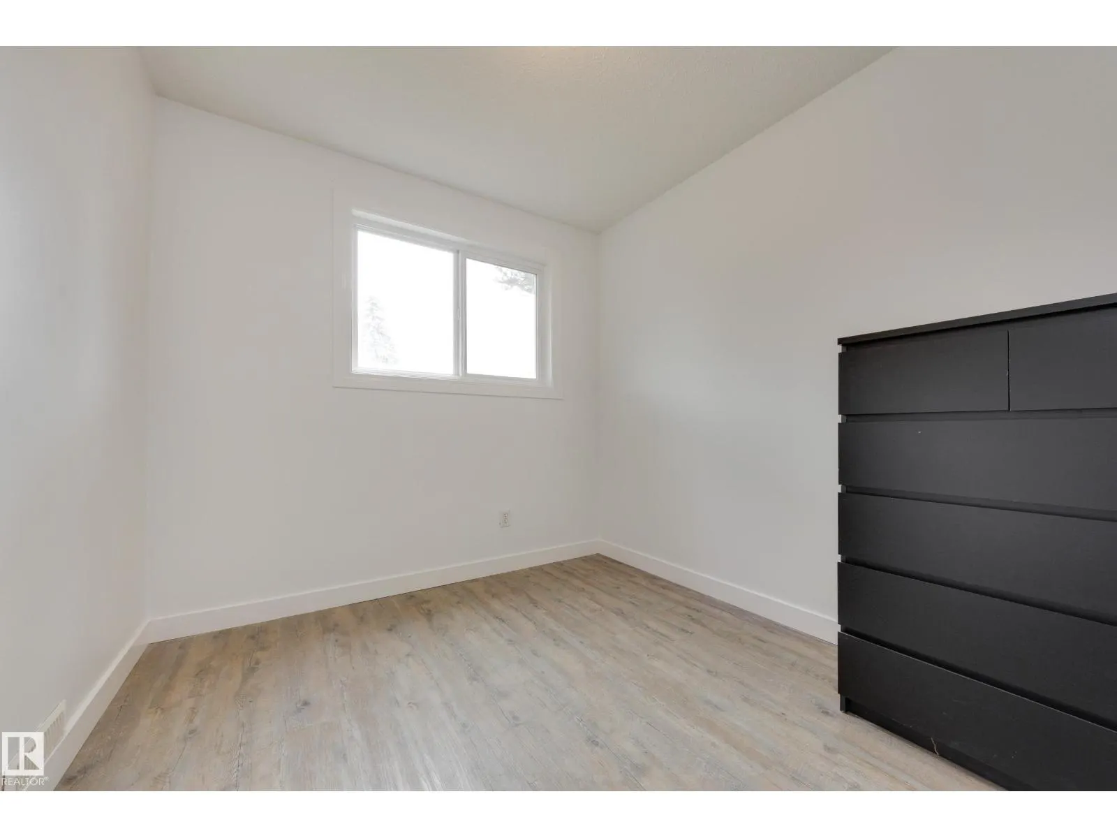 6451 180 ST NW