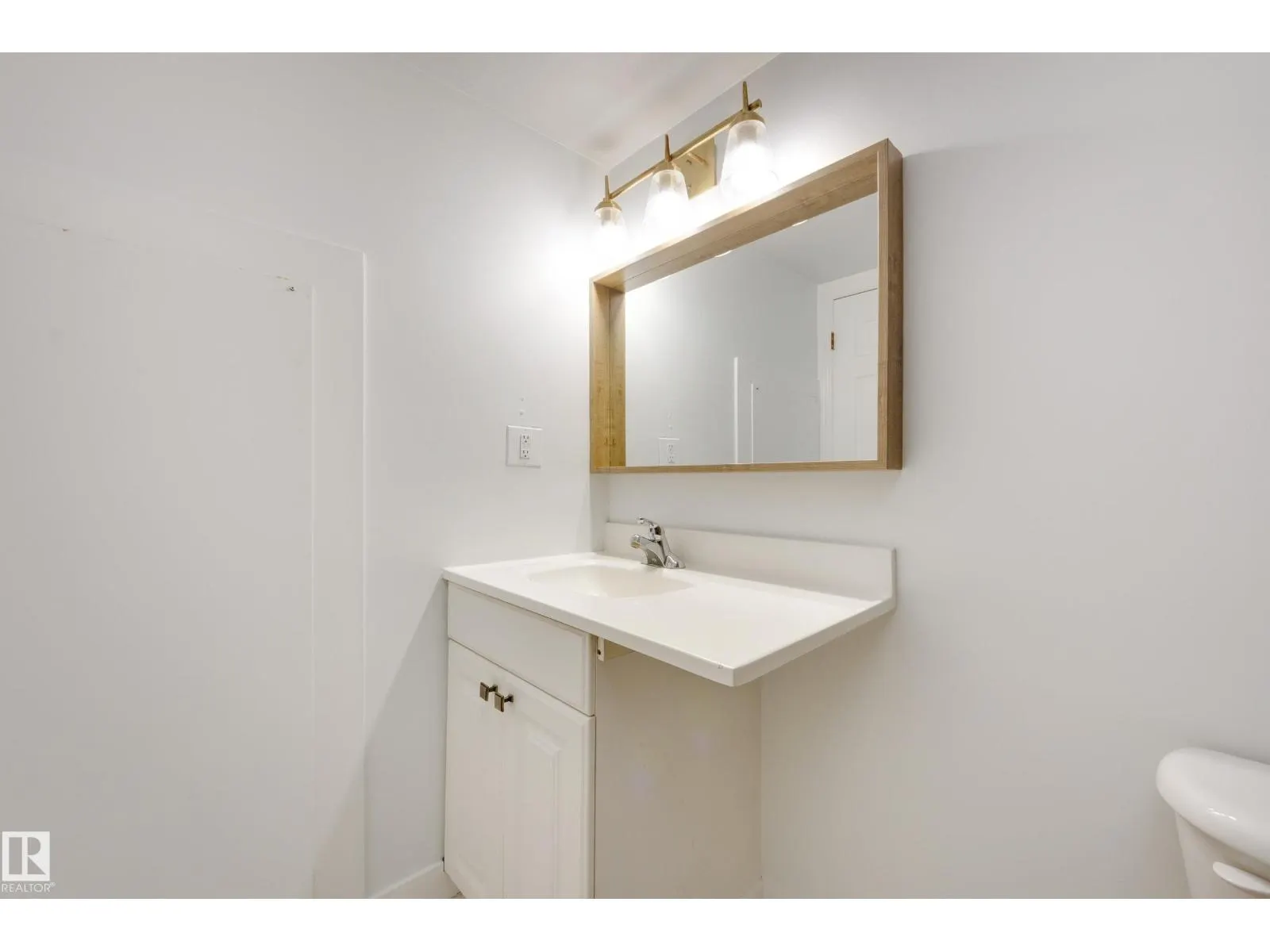 6451 180 ST NW