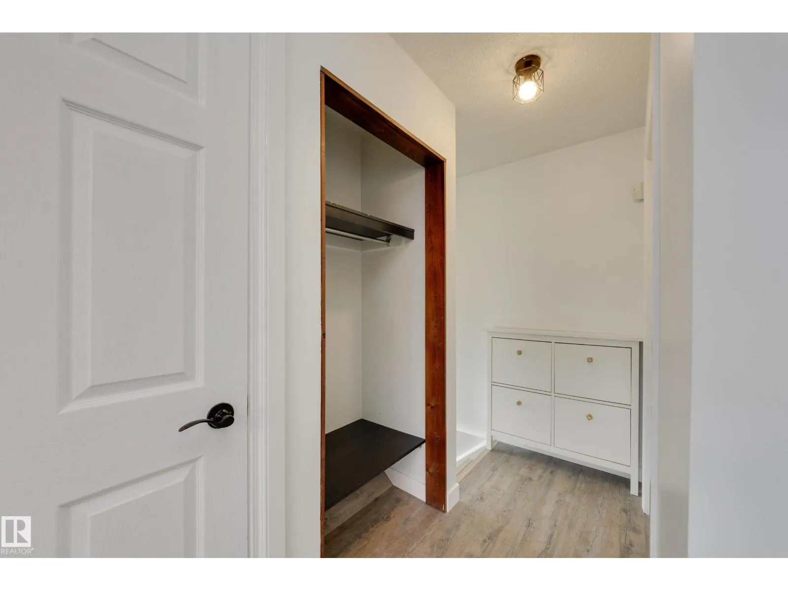 6451 180 ST NW