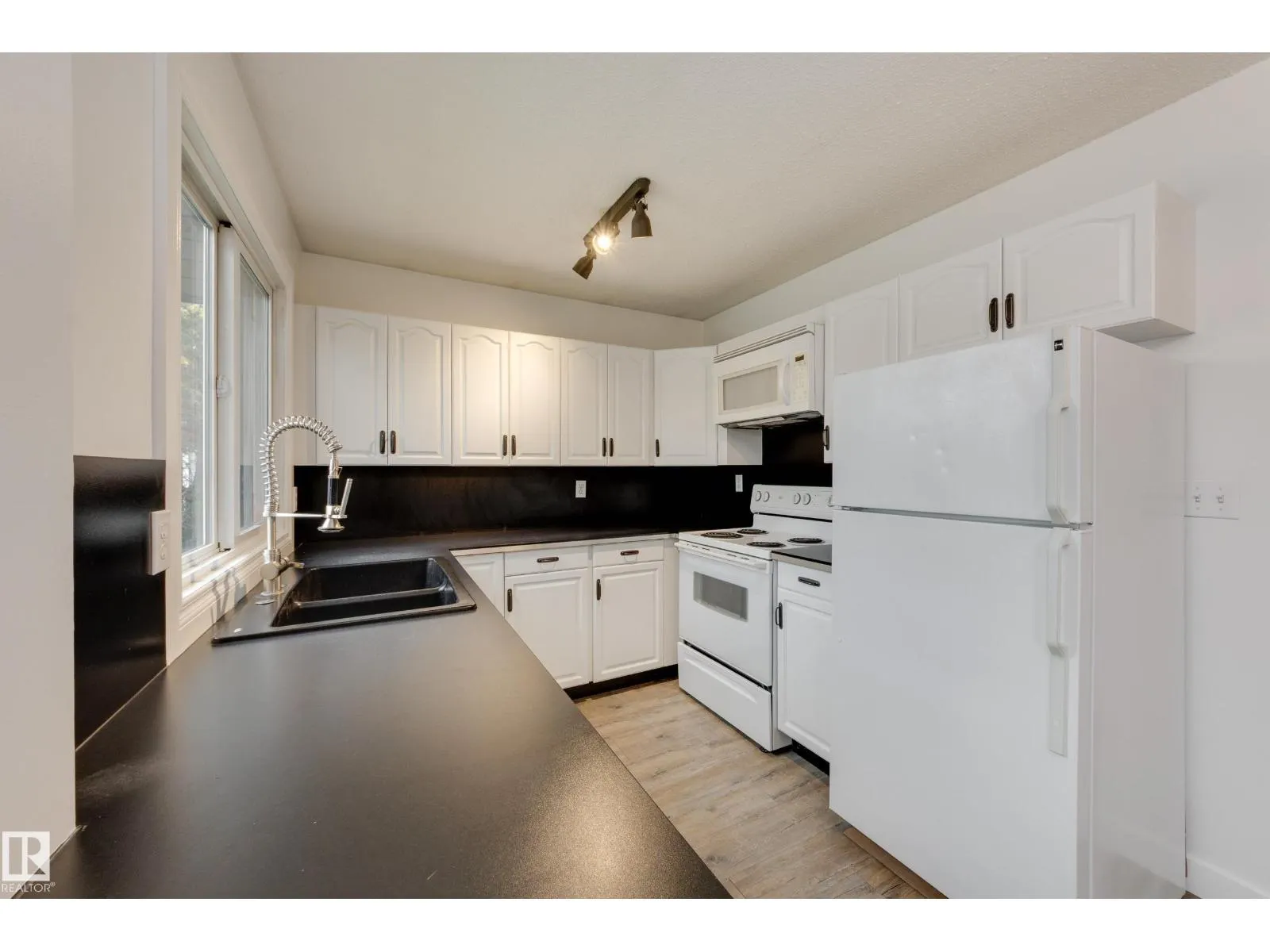 6451 180 ST NW